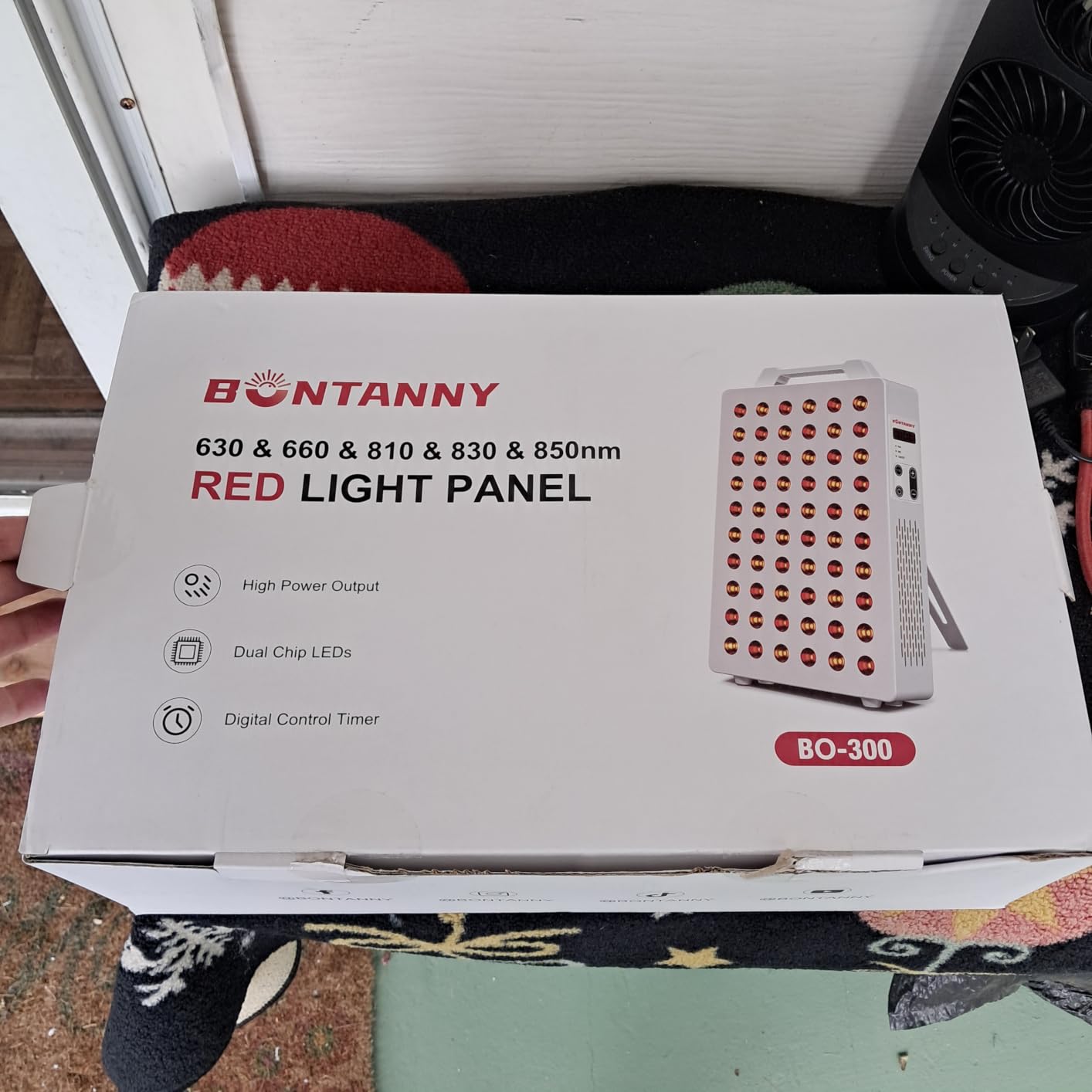 BONTANNY Red Light Therapy, 630/660/810/830/850nm 5 Wavelengths Red Near Infrared Light Device with 60 Dual Chip Clinical Grade LEDs, Remote Control, Timer for Face, Body, Pain Relief, BO-300 (White) customer photo 2