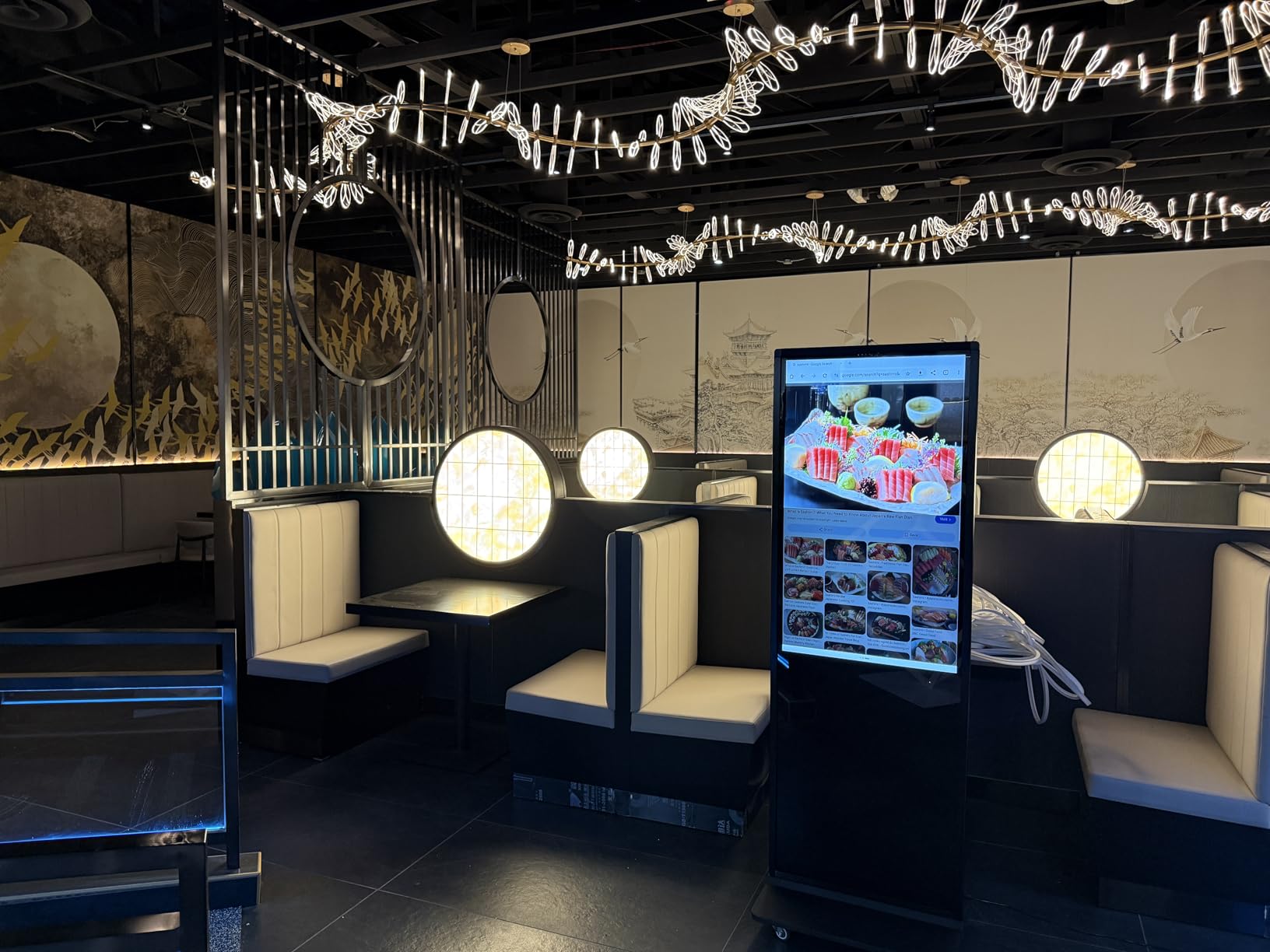 32/43/55/65 Inch Digital Signage Display, LCD Screen Advertising Display Kiosk Interactive Totem Floor Standing Auto AD Player with USB/HDMI/WiFi Android OS (32'' Touch Screen) customer photo 1