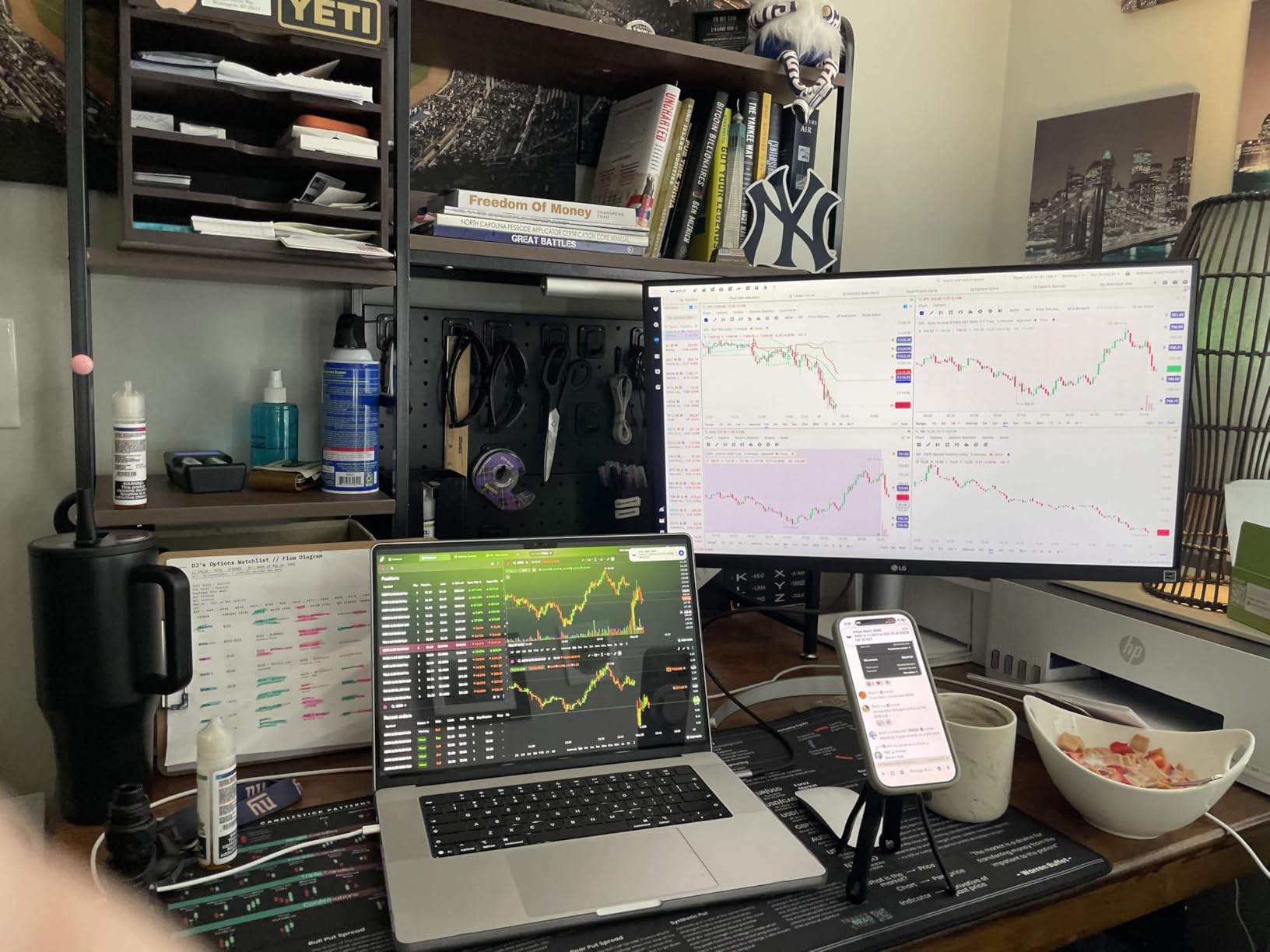 LG 27UP650K-W 27-inch Ultrafine 4K UHD (3840 x 2160) IPS Computer Monitor, 60Hz, 5ms, DisplayHDR 400 customer photo 2