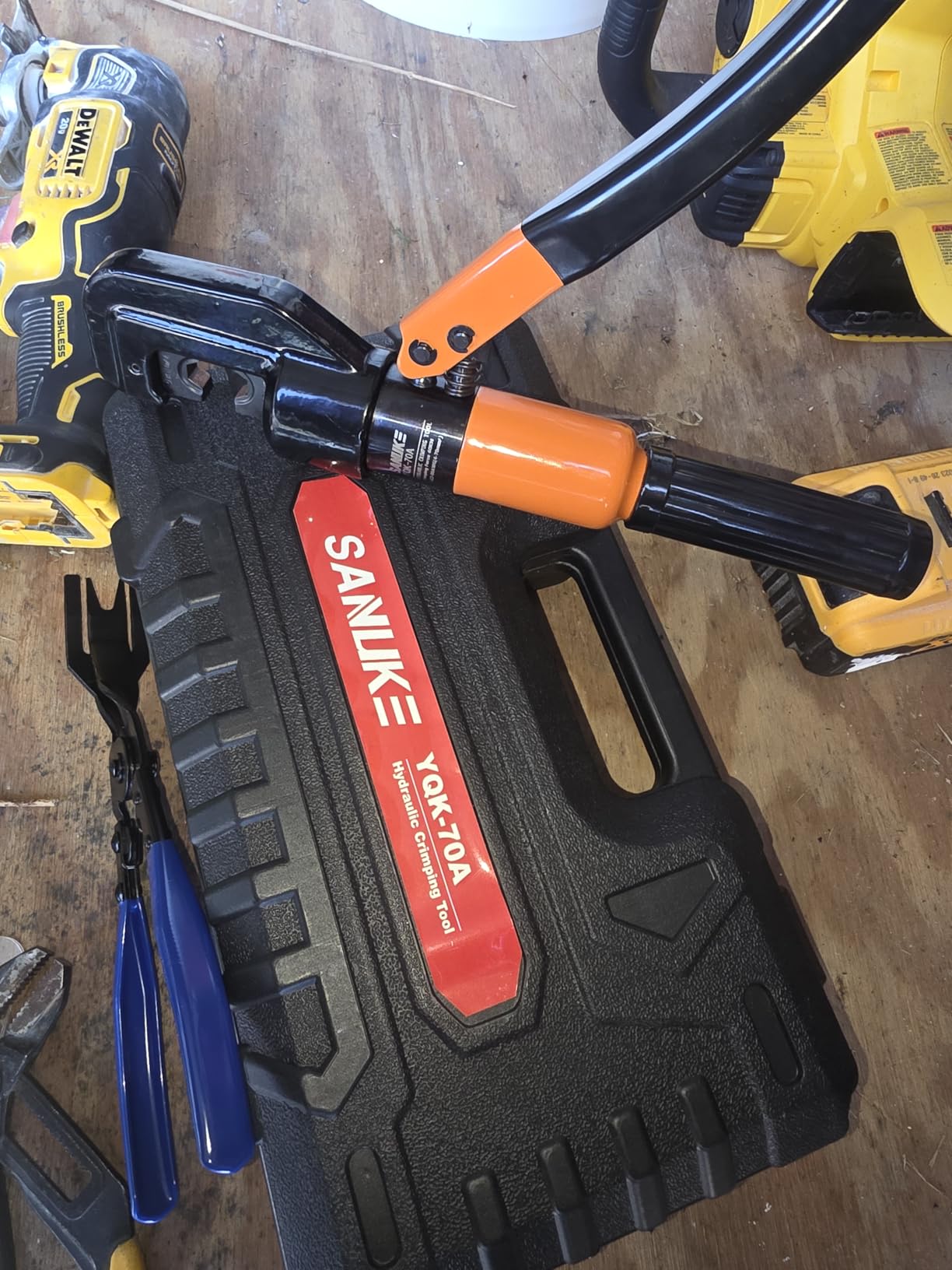Sanuke Hydraulic Crimping Tool and Cable Cutter, 12 AWG to 2/0 AWG customer photo 1