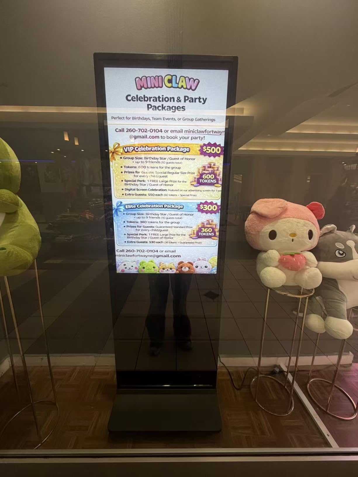 MWE 32 Inch Indoor Digital Signage Displays Touchscreen Kiosk Floor Standing Advertising Display LCD Poster Interactive Display Android System with Auto Media Player customer photo 2