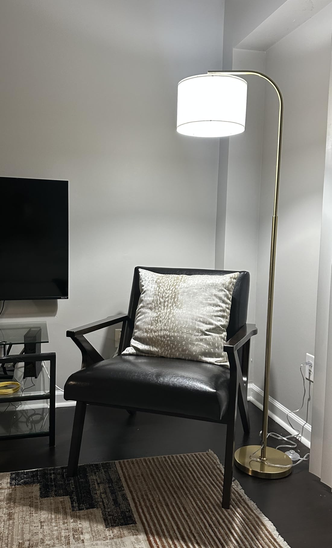 Tall Floor Lamp for Living Room, 65'' Modern Standing Lamps with 9W LED Bulb, Elegant Floor Light with Fabric Shade, Gold Tall Lamp for Bedroom Office Study Room Corner Dining Room customer photo 1