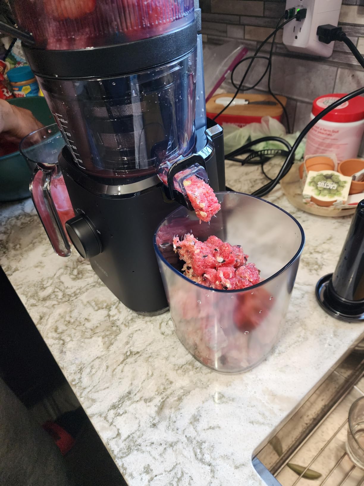 Nama J2 - Cold Press Juicer - Hands-Free - Black customer photo 1