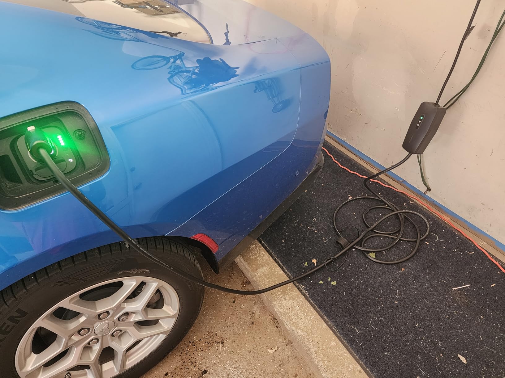 Level 1&2 EV Charger, Electric Vehicle Portable Charger with 20FT Cable, 3.5KW 16Amp Home EV Car Charging Station, 110V-240V NEMA 6-20 & NEMA 5-15 Plug Adapter, for All SAE J1772 customer photo 1