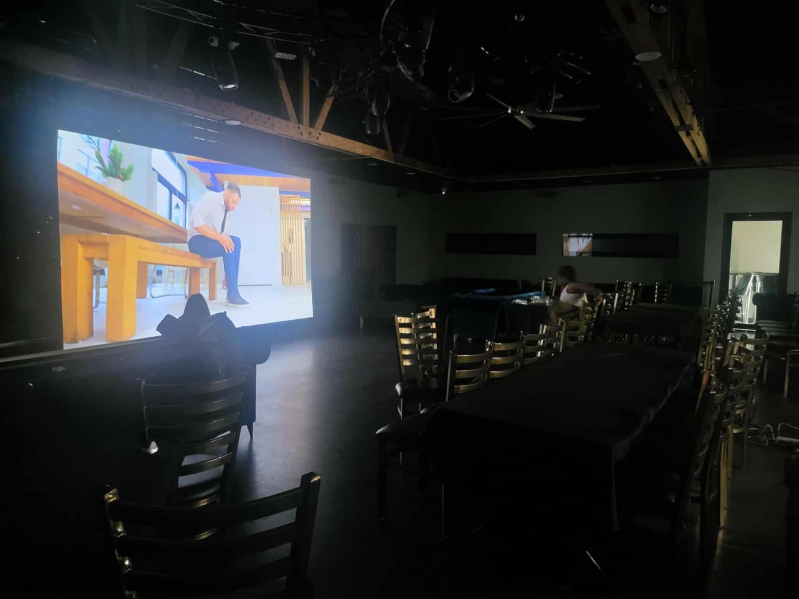 Outdoor Projector Screen with Stand 180 inch 16:9, Portable Projector Screen, 1.5 High Gain Fiberglass, Sturdy Backing, Wind-Resistant Movie Screen, Tripod/Wall Mounted, for Home Cinema/Backyard Party customer photo 2