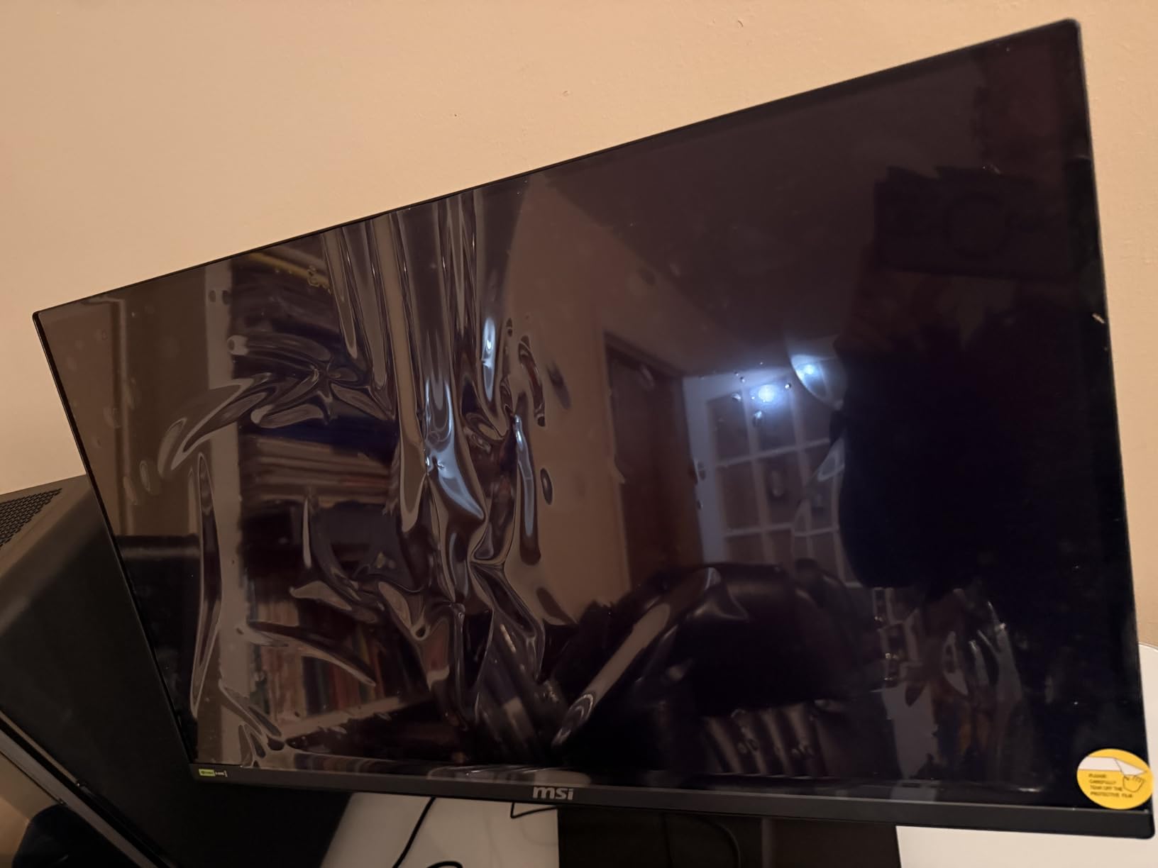 MSI MPG 272URX QD-OLED 27 Inch 4K UHD Gaming Monitor, 3840 x 2160 QD-OLED Panel, EL Gen3, 240Hz / 0.03ms, 99% DCI-P3, DisplayHDR True Black 400, KVM, DP 2.1a, HDMI 2.1, USB Type-C 98W customer photo 1