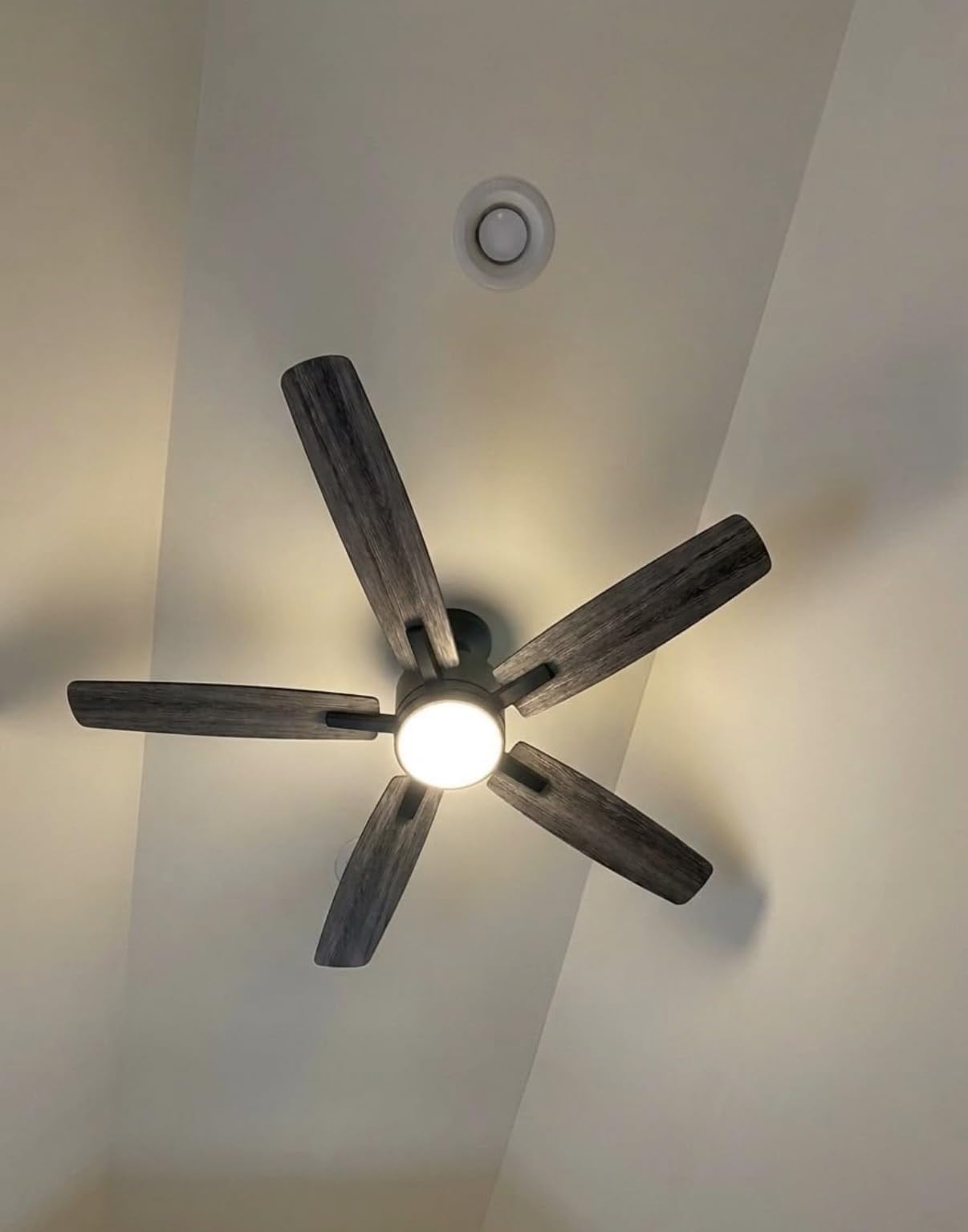 Ohniyou 52'' Low Profile Ceiling Fan with Lights, Remote/APP Control, Black | Flush Mount, Dimmable 3CCT LED, Quiet Reversible DC Motor; Memory Function, 4580 CFM, for Indoor Bedroom Living Room customer photo 1