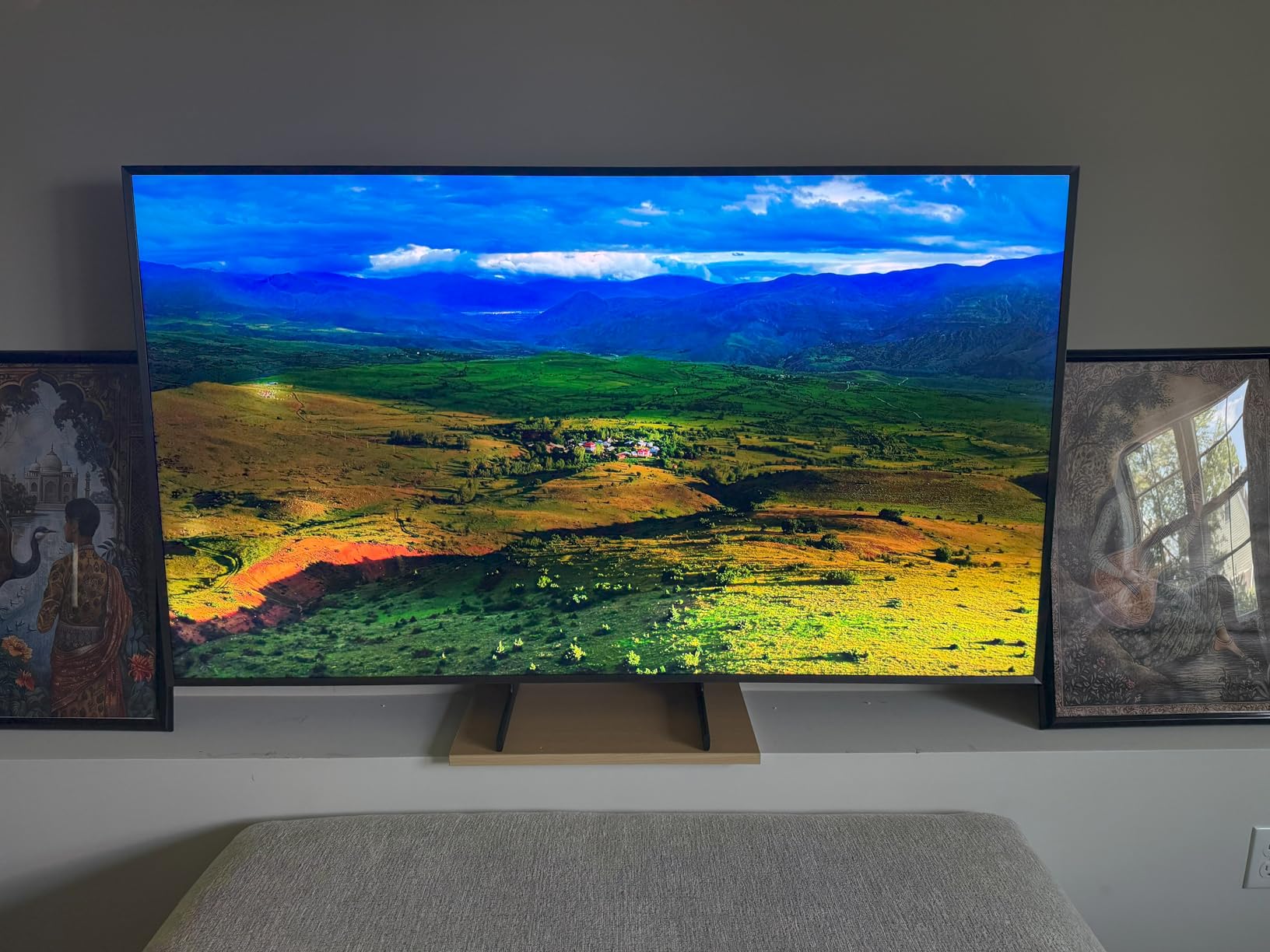 Samsung 65-Inch Class Neo QLED 8K QN900F Series, Vision AI, Mini LED Smart TV (2025 Model, 65QN900F) Neo Quantum HDR 8K Pro, Object Tracking Sound + w/Dolby Atmos, Glare Free, Alexa Built-in customer photo 1