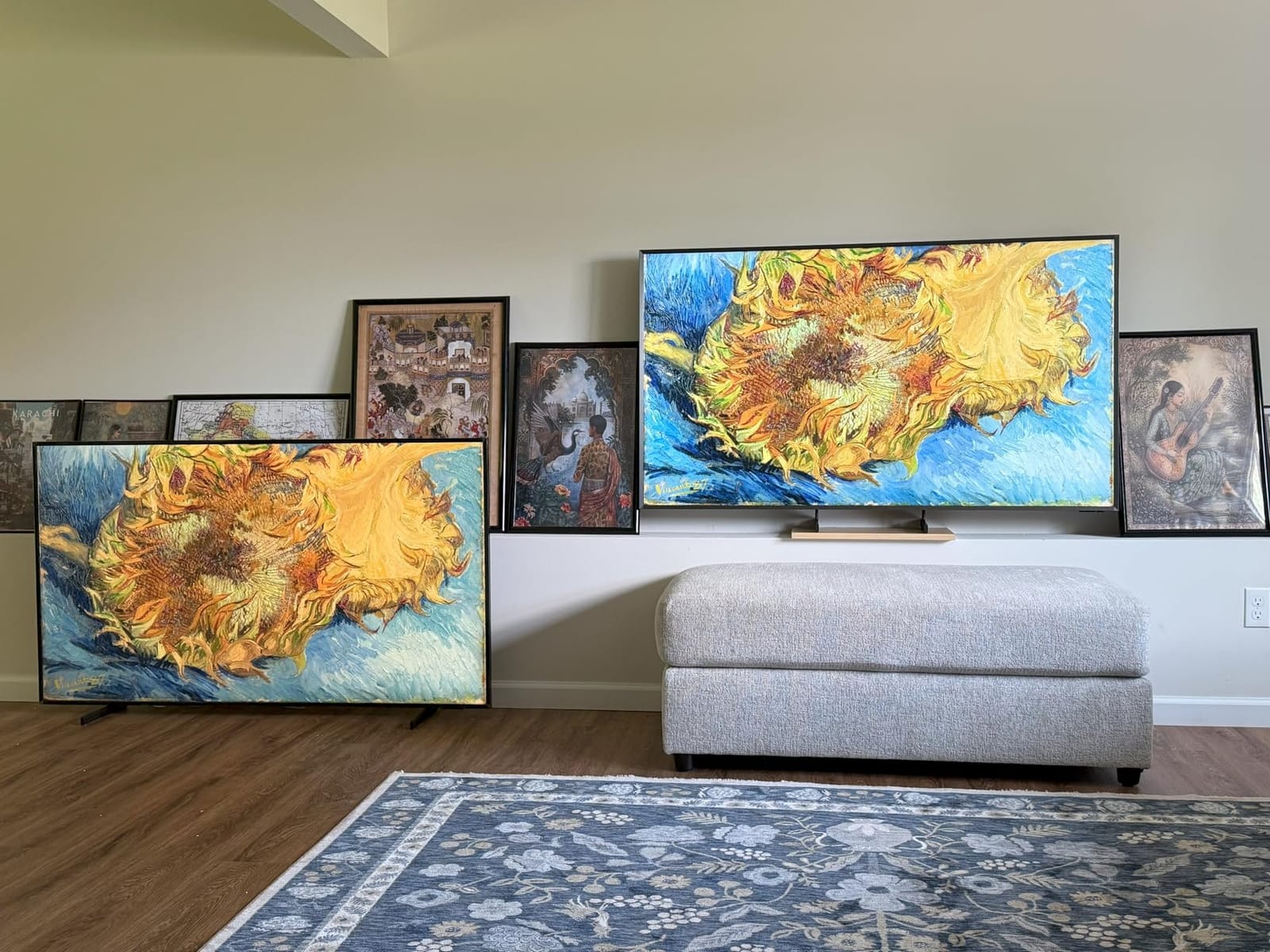 Samsung 65-Inch Class Neo QLED 8K QN900F Series, Vision AI, Mini LED Smart TV (2025 Model, 65QN900F) Neo Quantum HDR 8K Pro, Object Tracking Sound + w/Dolby Atmos, Glare Free, Alexa Built-in customer photo 2