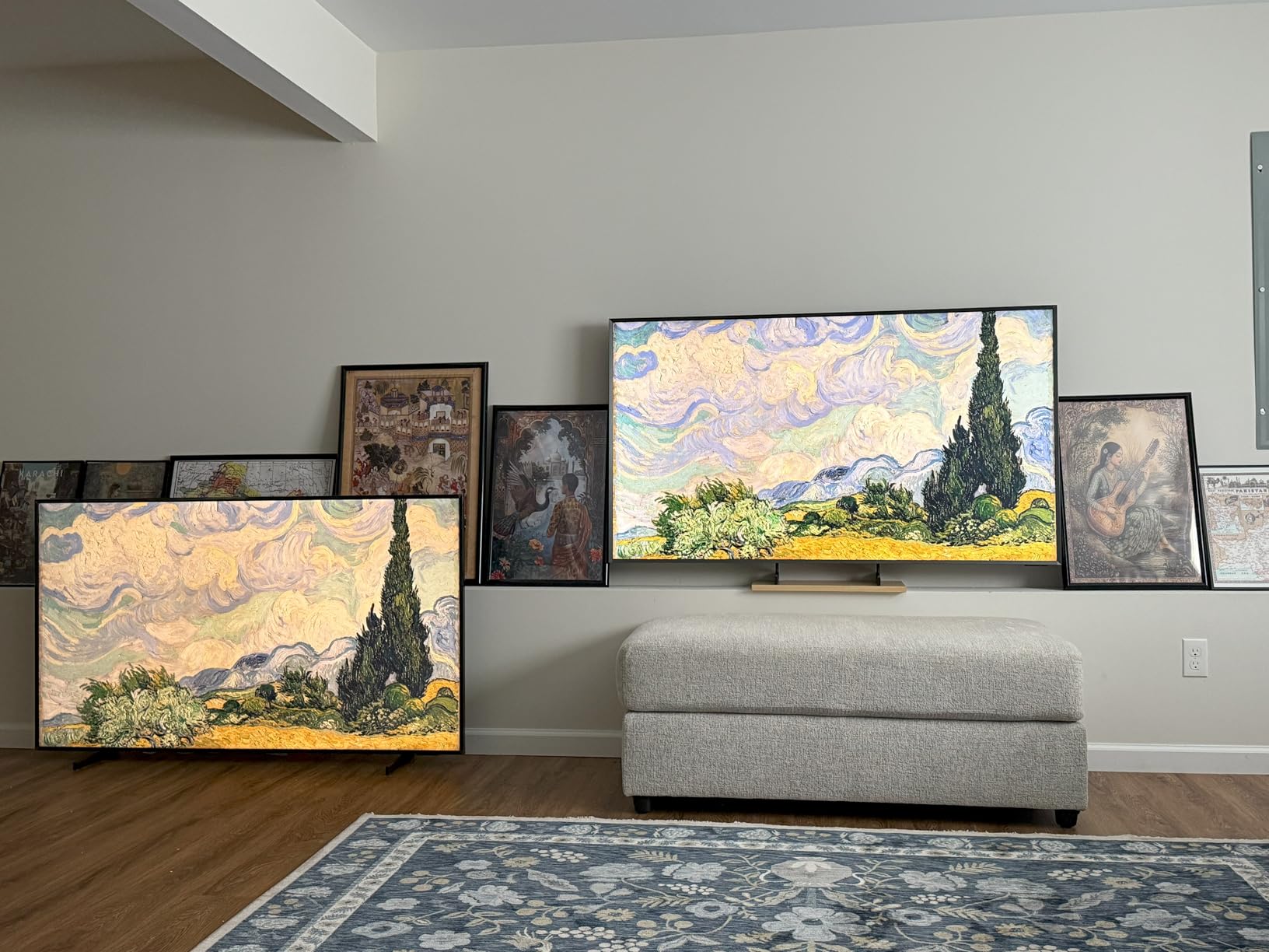 Samsung 75-Inch Class Neo QLED 8K QN900F Series, Vision AI, Mini LED Smart TV (2025 Model, 75QN900F) Neo Quantum HDR 8K Pro, Object Tracking Sound + w/Dolby Atmos, Glare Free, Alexa Built-in customer photo 1