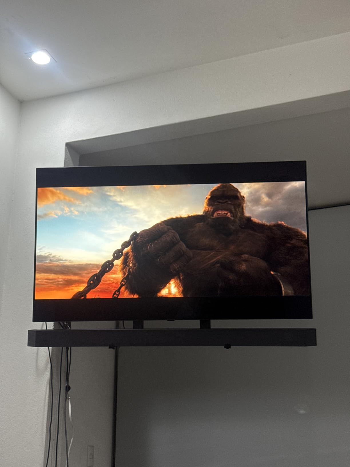 Samsung Q-Series Soundbar HW-Q900F 7.1.2 ch Subwoofer (2025 Model) Smart Integration, Wireless Dolby Atmos, Q-Symphony customer photo 1
