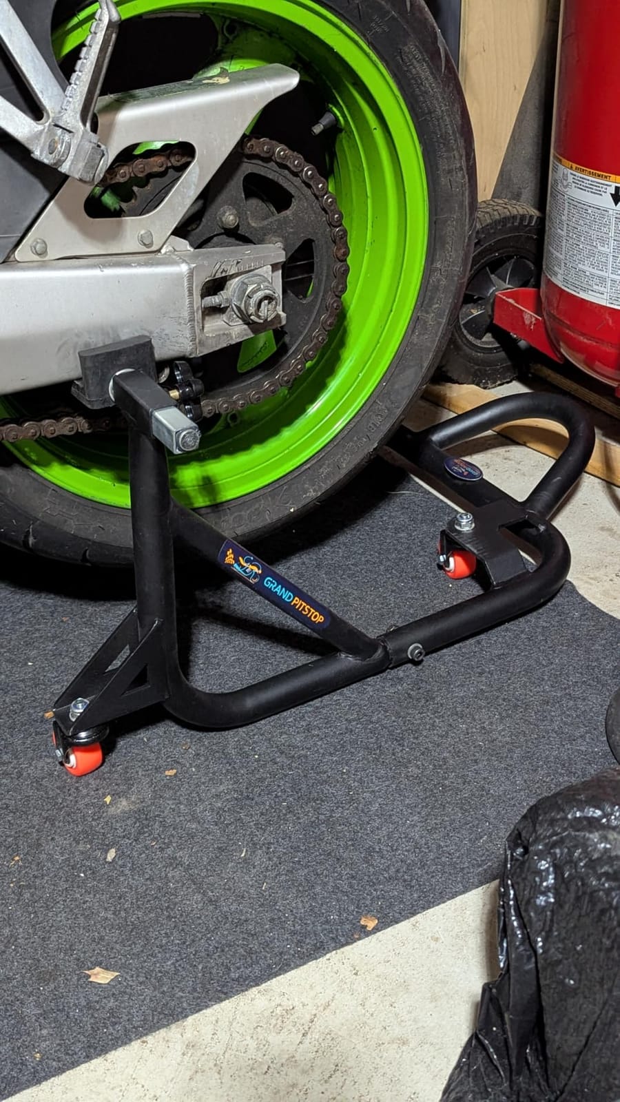 Grand Pitstop Universal Adjustable Rear Paddock Stand for Motorcycle with Swingarm Rest (360° Dismantable, Black, Motorcycle Weight Up to 500 lbs/ 226 Kgs) customer photo 1