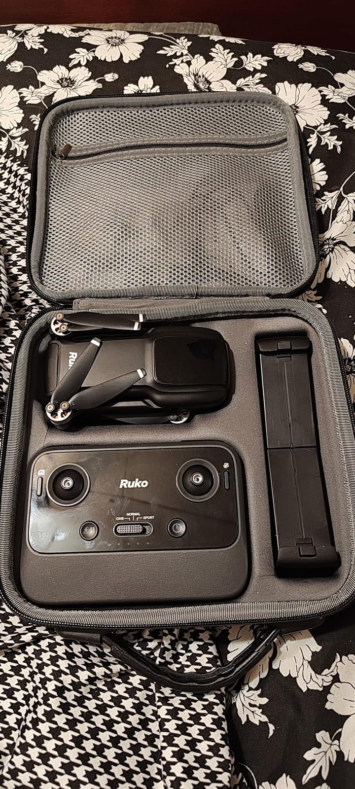 Ruko Drone with Camera for Adults 4K Video & 8K Photo, 96 Mins Flight Time customer photo 1