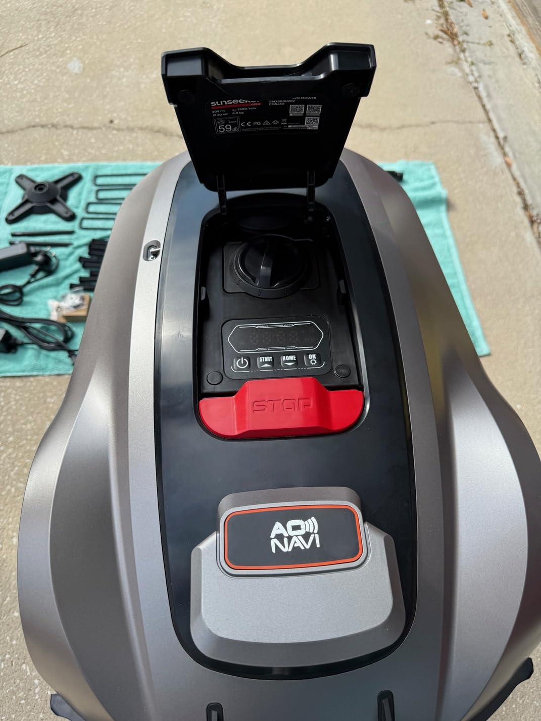 Sunseeker X3 Plus Robot Lawn Mower, RTK, Vision AI, 0.3 Acre, Wire-Free customer photo 2
