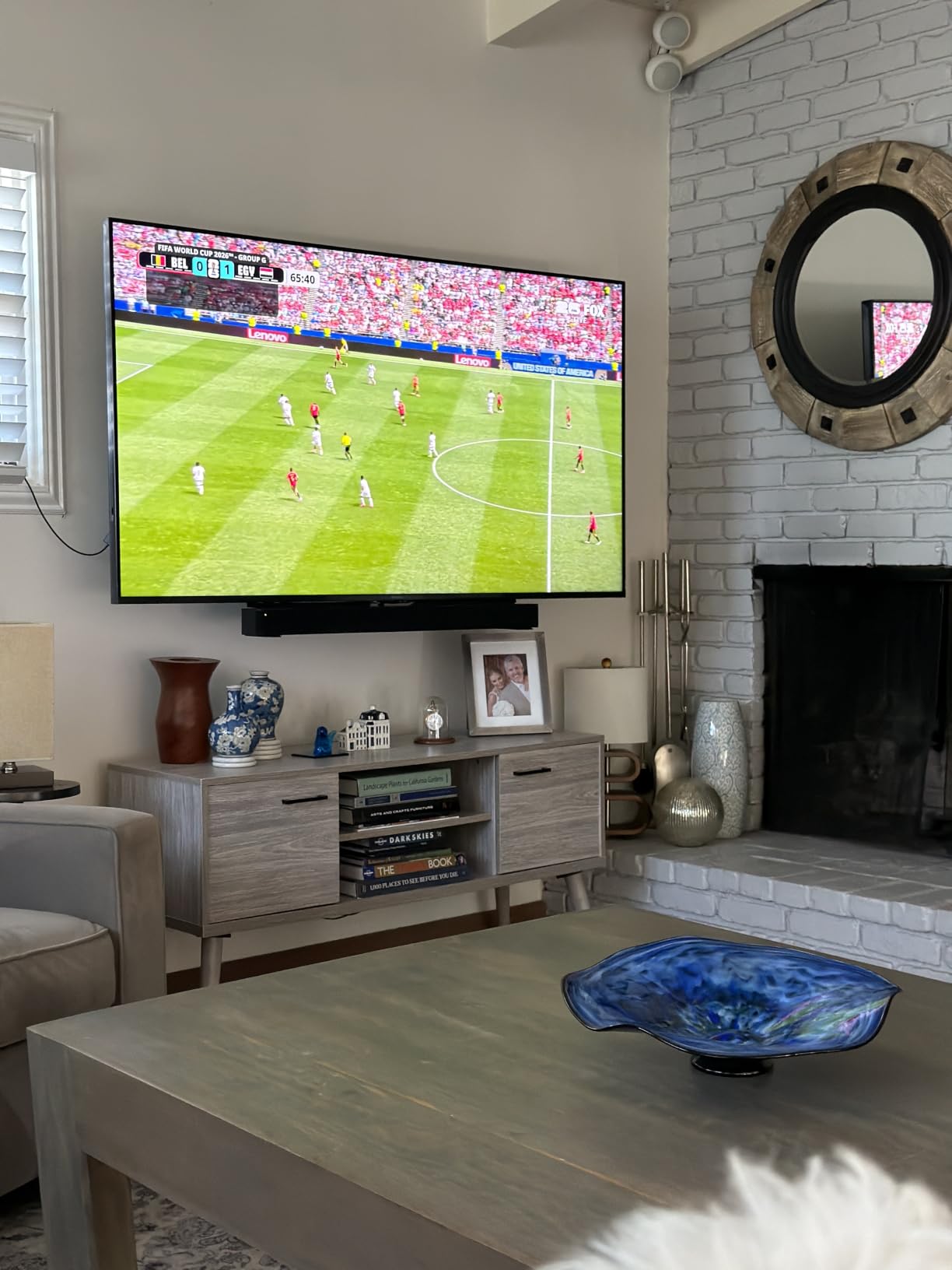 85 inch U8 Series ULED Mini-LED 4K UHD Smart Google TV (85U8QG) - QLED, Native 165Hz, VRR 288, Up to LD5600, 5000 Nits, HDR10+, Dolby Vision IQ, Atmos, IMAX Enhanced, 4.1.2 Ch Audio customer photo 1