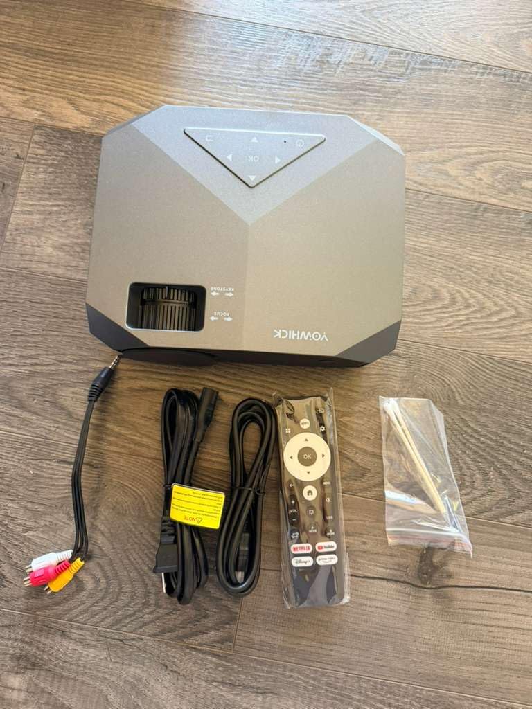 [Compatible with Netflix/High Brightness] Smart Projector with WiFi 6 and Bluetooth 5.3, 4K Outdoor Movie Projector with Prime Video/YouTube, Portable Proyector Compatible with HDMI/USB/iOS/Android customer photo 1