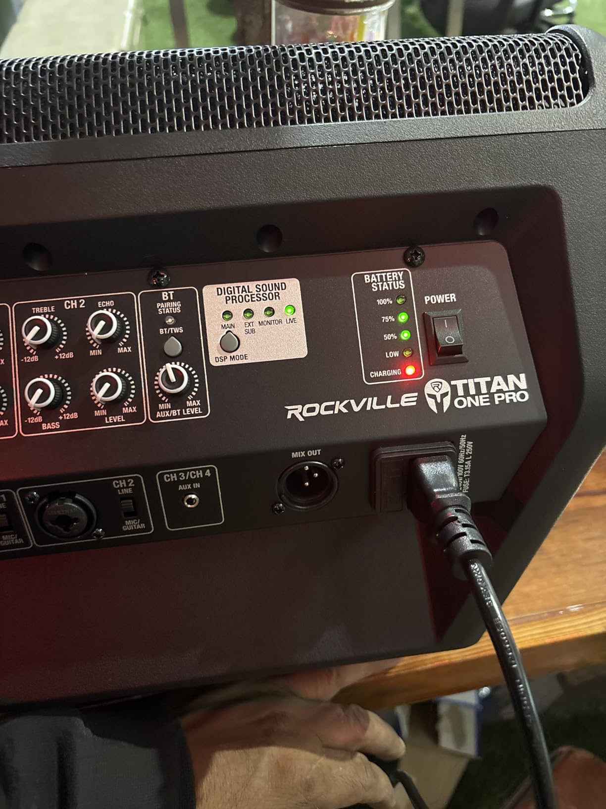 Rockville TITAN ONE PRO Battery Powered Live Performance 8