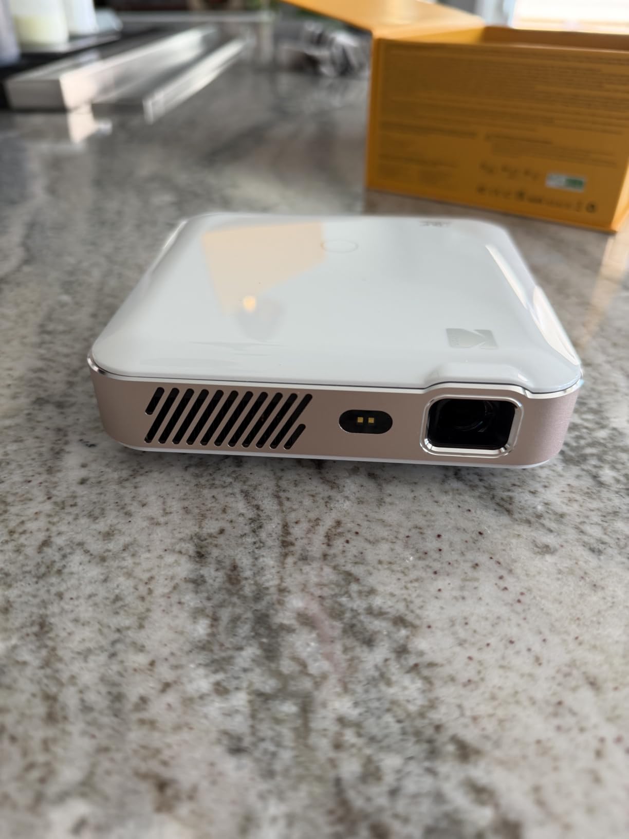 KODAK Luma 500 Mini Projector, Movie Projector, Google TV, White, Built-In Streaming, 2 Hr Eco Mode, Native 1080p, 4K Input, Auto Focus & Keystone, For Tracing & Drawing, TV Projector customer photo 2