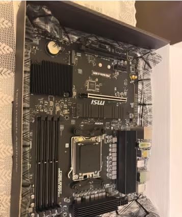 MSI PRO B650-S WiFi V1 Motherboard, ATX - Supports AMD Ryzen 9000/8000 / 7000 Series Processors, AM5 - DDR5 Memory Boost 6000+MHz/OC, 2 x PCIe 4.0 x16, 2 x M.2 Gen4, Wi-Fi 6E customer photo 2