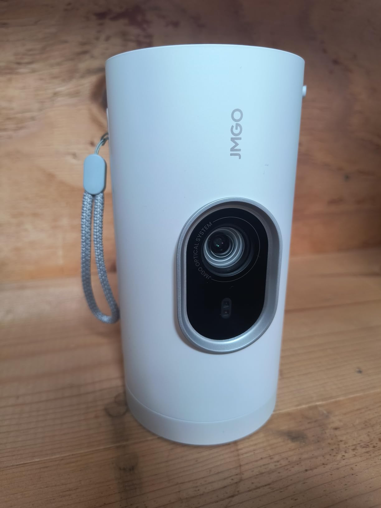 JMGO PicoPlay 1080P Smart Mini Projector, Google TV with Licensed Netflix, 400 ISO Lumens, 8W Dolby Digital, Portable Projector with WiFi & Bluetooth, Supports Power Banks, Including Optical Filter customer photo 1