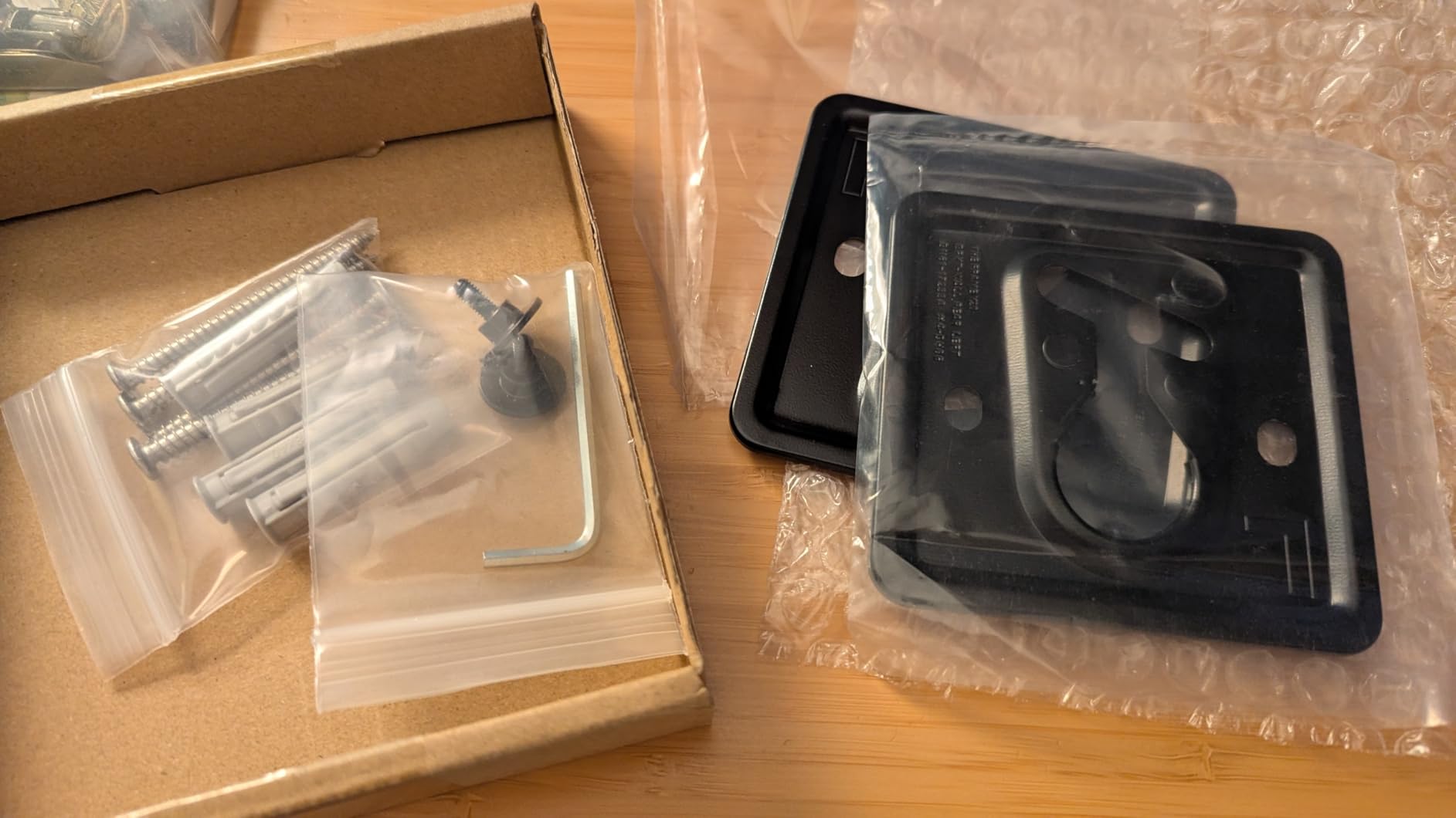 Frame TV Wall Mount BN61-17233A/BN61-17234A Compatible with Samsung TV | Frame TV Mount 32