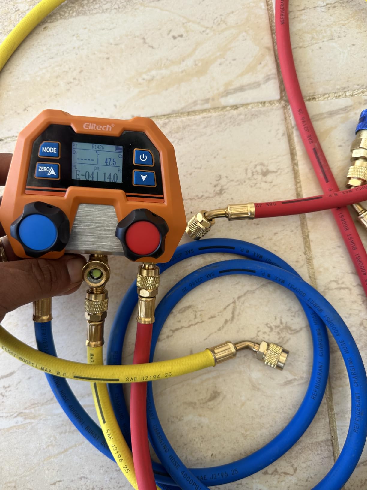 Elitech HVAC Digital Manifold Gauge Set DMG-2SE with Hoses & R410A Adapters customer photo 2