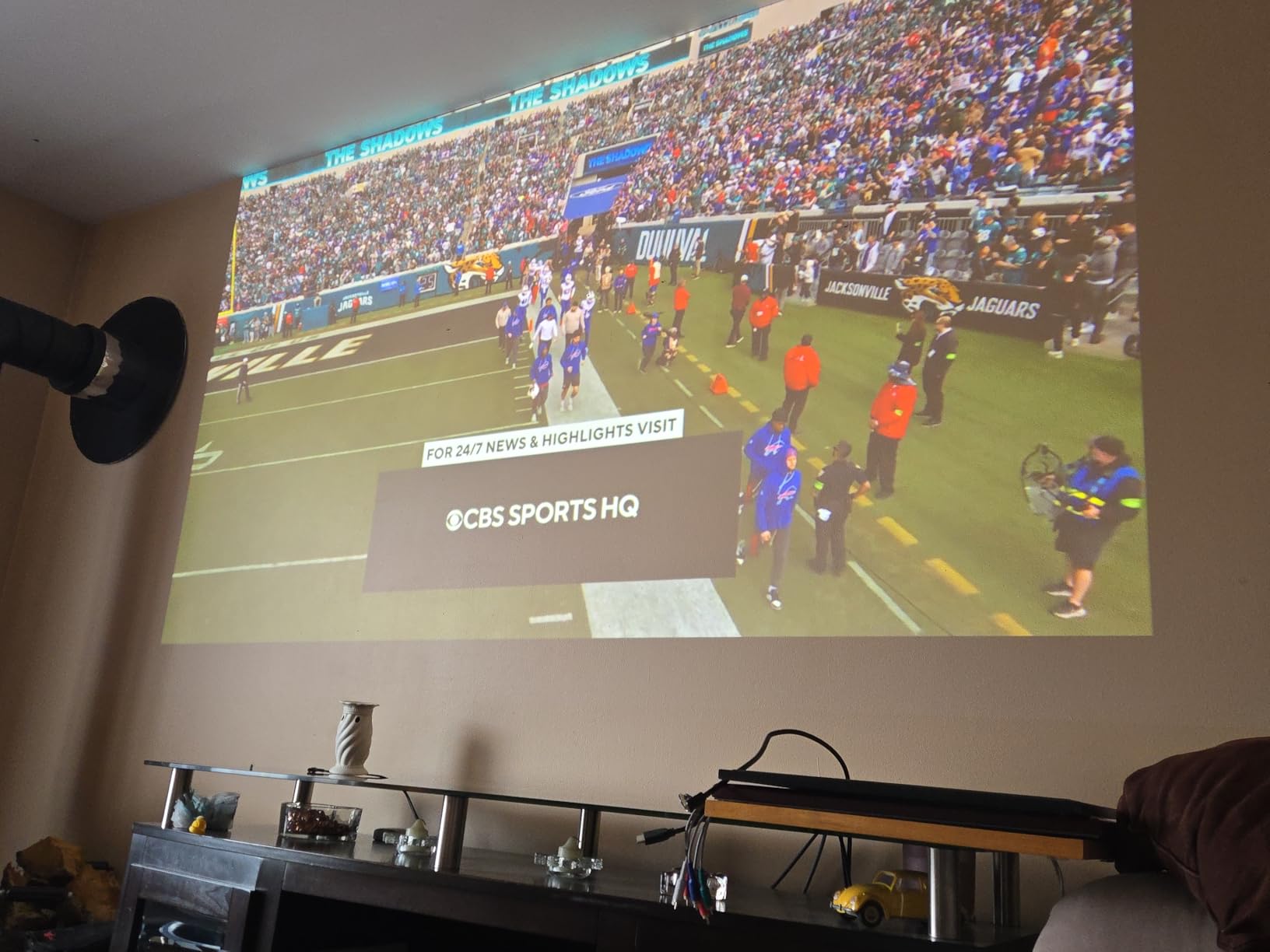 Epson Home Cinema 980 3-Chip 3LCD 1080p Movie Projector customer photo 1