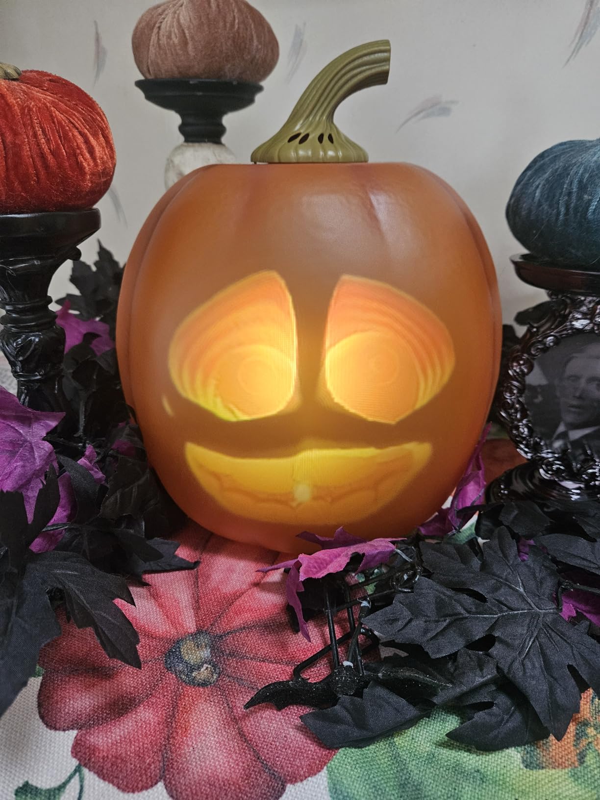 Jabberin' Jack Motion Sensor 12 Inch XL Talking Animated Orange Pumpkin with Built in Video Projector and Speaker, Includes 80 Minutes of Content customer photo 1