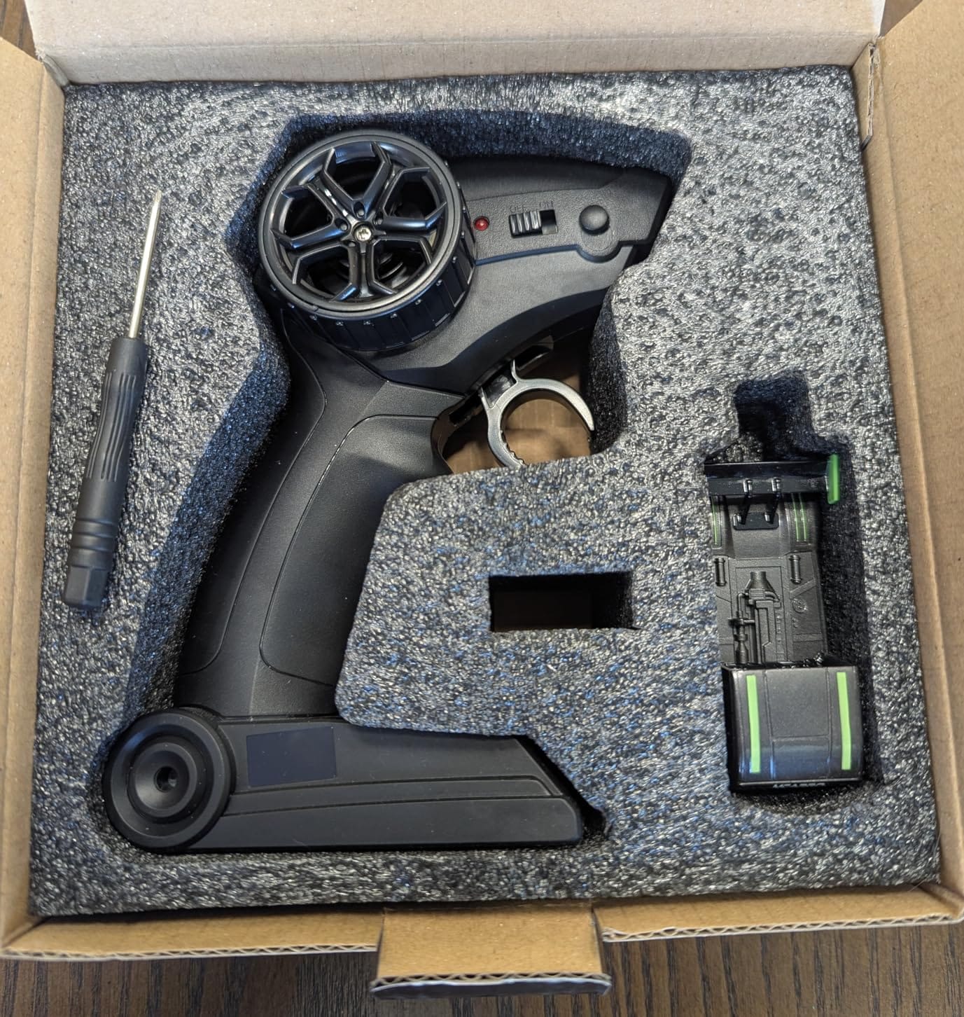 1/64 Scale Drift RC Car - 2.4GHz Half-Scale Remote Control 4WD High-Speed Mini Remote Control Car with Racing Lights (Blue) customer photo 2