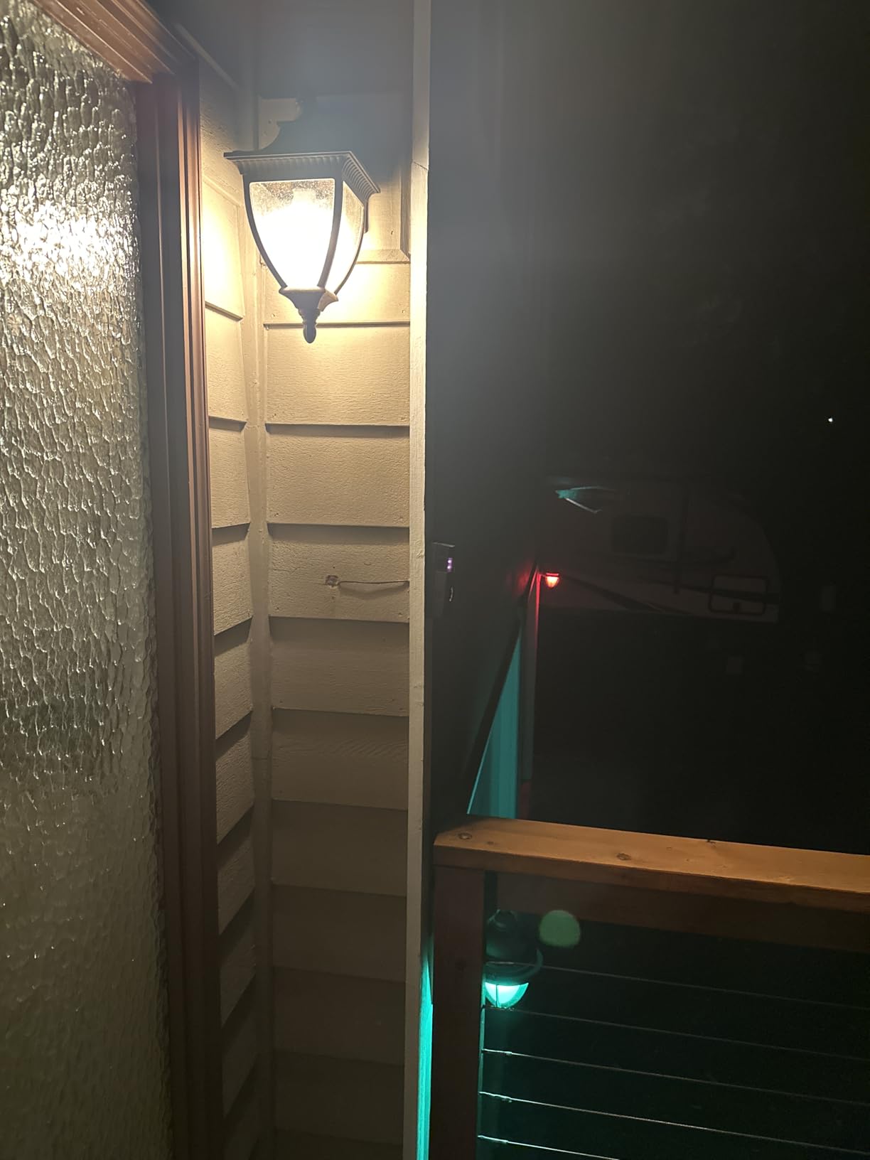 Philips Hue Essential Starter Kit: Hue Bridge, 2 Essential E26 Smart Bulbs, White & Color Ambiance, 2200K-6500K, Dimmable LED Bulbs, Works with Alexa, Google Assistant, Samsung SmartThings, Apple Home customer photo 1