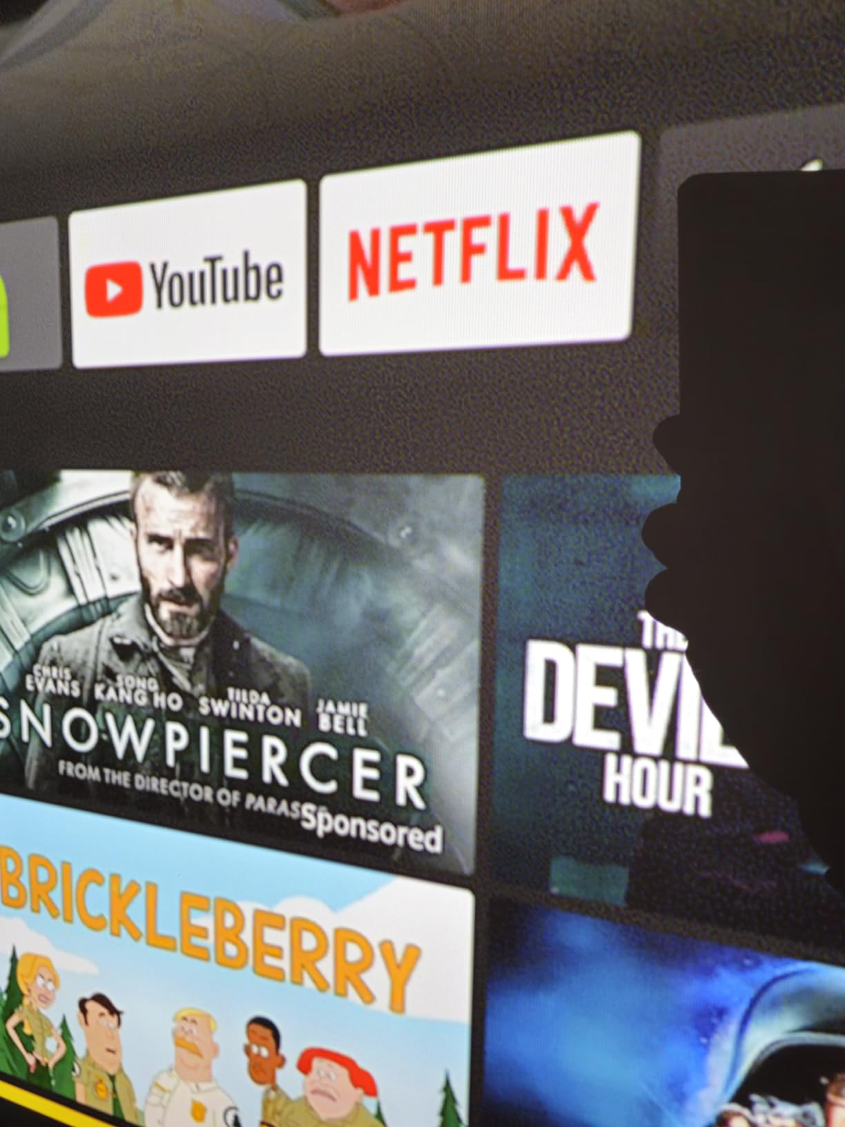 NexiGo Nova Mini, Portable Laser Projector, Google TV w/ Netflix, 1080p FHD, 1200 Lumens customer photo 1