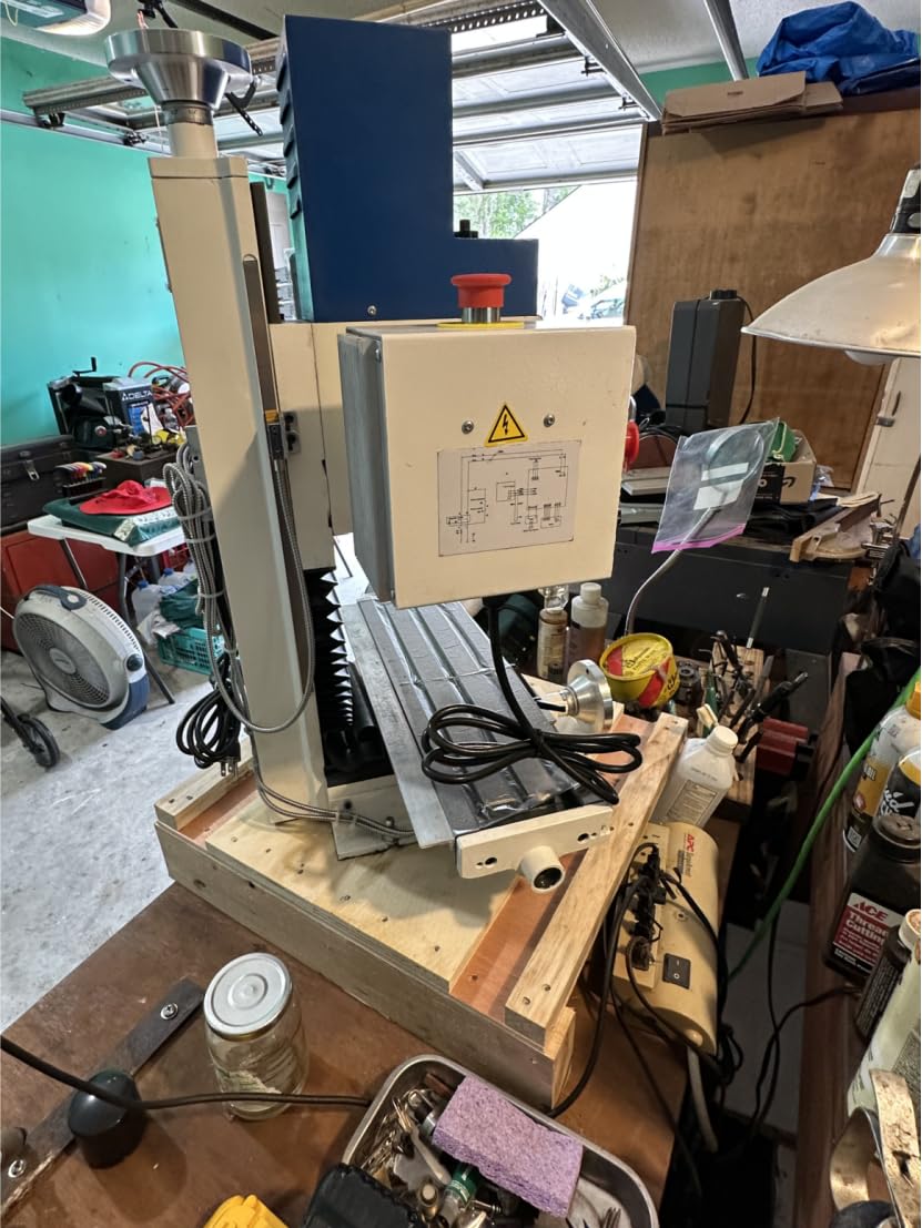 Mechmaxx 1.5HP 7''x 27-1/2''Benchtop Mini Mill Drill Machine, Variable Speed, R8 Spindle, Brushless Motor, 110V, Compact Milling Drilling Tool for Garage Shop, DIY Metalworking without Stand, VM25LD customer photo 1