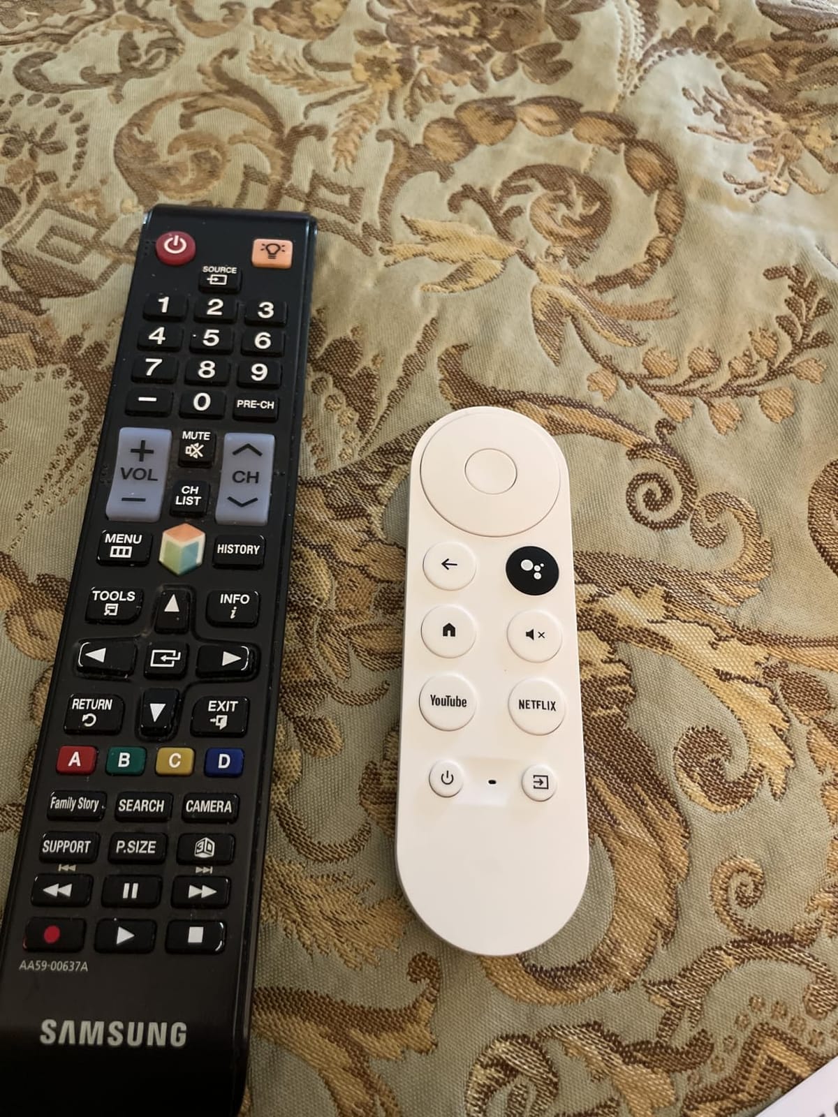 Universal TV Remote Control for Samsung, LG, Hisense, TCL, Sony, Vizio TV | for Roku, Onn, Toshiba, Philips TV and DVD, Blu Ray Player, Soundbar Devices. Easy Pairing, with User Manual, Infrared customer photo 1