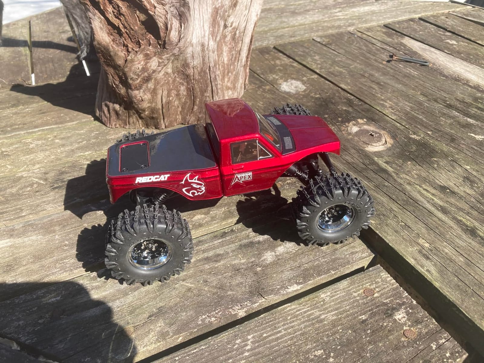 Redcat Racing Ascent-18 APEX, 1/18 Scale Brushless Electric Rock Crawler, Carbon Fiber, 4WD RC Car for Adults with 2.4GHz Radio System (Red) customer photo 2