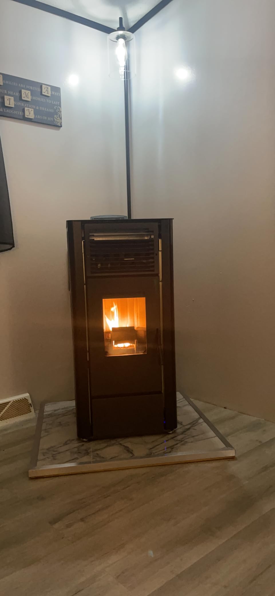 Freedom Stoves Freestanding Independence PS21 Pellet Stove with Battery Backup, Wi-Fi Capability, and Removable Legs - Heats up to 1800 sq ft. (Sandstone Grey) customer photo 2