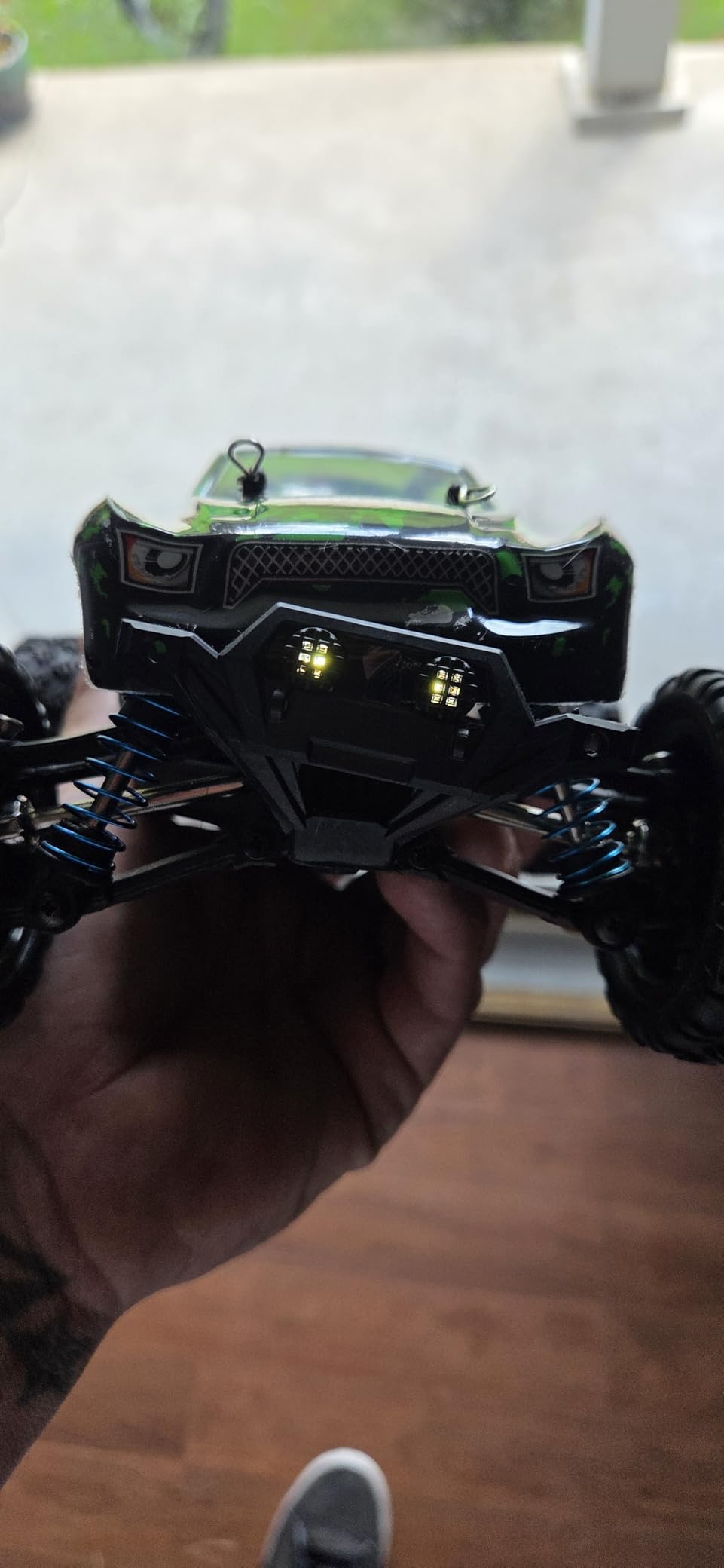 TENSSENX 1:18 Scale All Terrain RC Cars, 40KPH High Speed 4WD Remote Control Car with 2 Rechargeable Batteries, 4X4 Off Road Monster Truck, 2.4GHz Electric Vehicle Toys Gifts for Kids and Adults customer photo 2