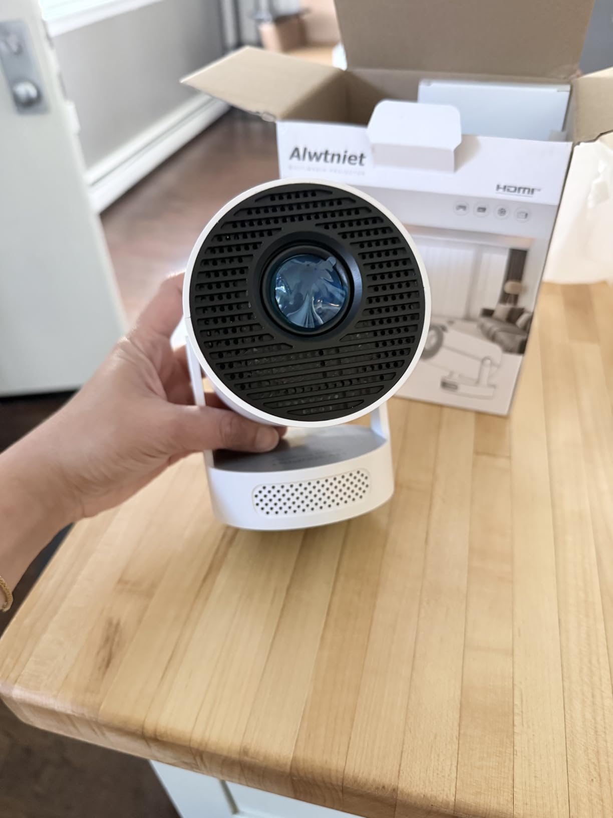 Mini Projector with Wifi and Bluetooth, Portable 4K Support, Android 14/ Auto Keystone, HY300Pro Small Smart Proyector for Bedroom Movie Outdoor, Compatible With HDMI/USB/TV Stick/Smartphone/Laptop customer photo 2