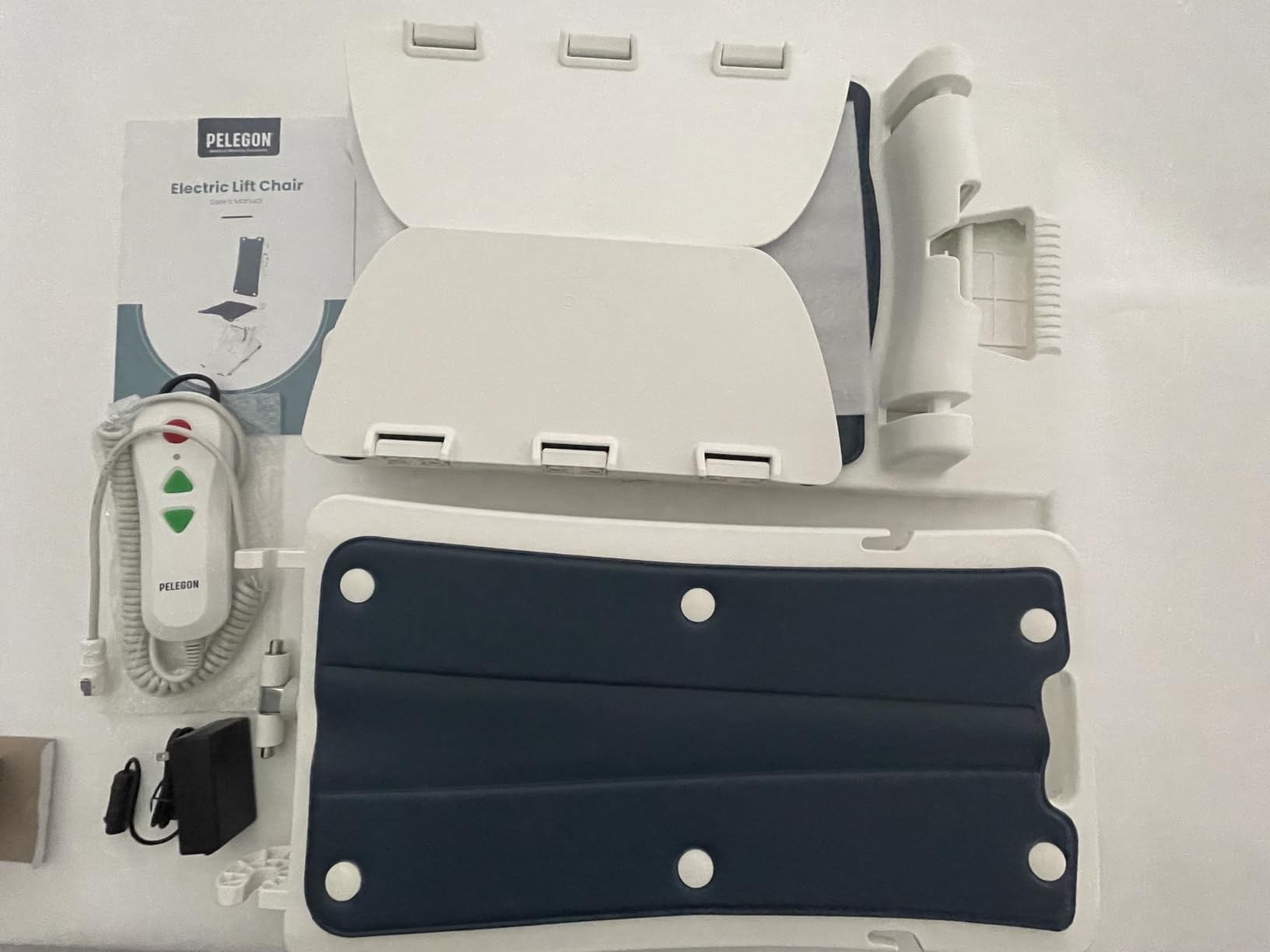 PELEGON Electric Lift Chairs for Elderly, 2-in-1 Floor Lift & IP68 Waterproof Bath Lift, Foldable Lift Assist Device with Remote, 300 lb Capacity, Emergency Stop, 1 Click-Assembly Fall Recovery Chair customer photo 2