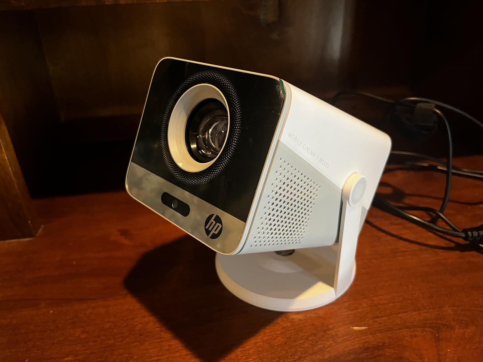 Mini Projector 1080P Full HD, HP MC425 Portable Projector, Projector with WiFi and Bluetooth, Short Throw Projector for Bedroom, Smart Outdoor Movie Projector 4K Support, Auto Focus & Keystone customer photo 1