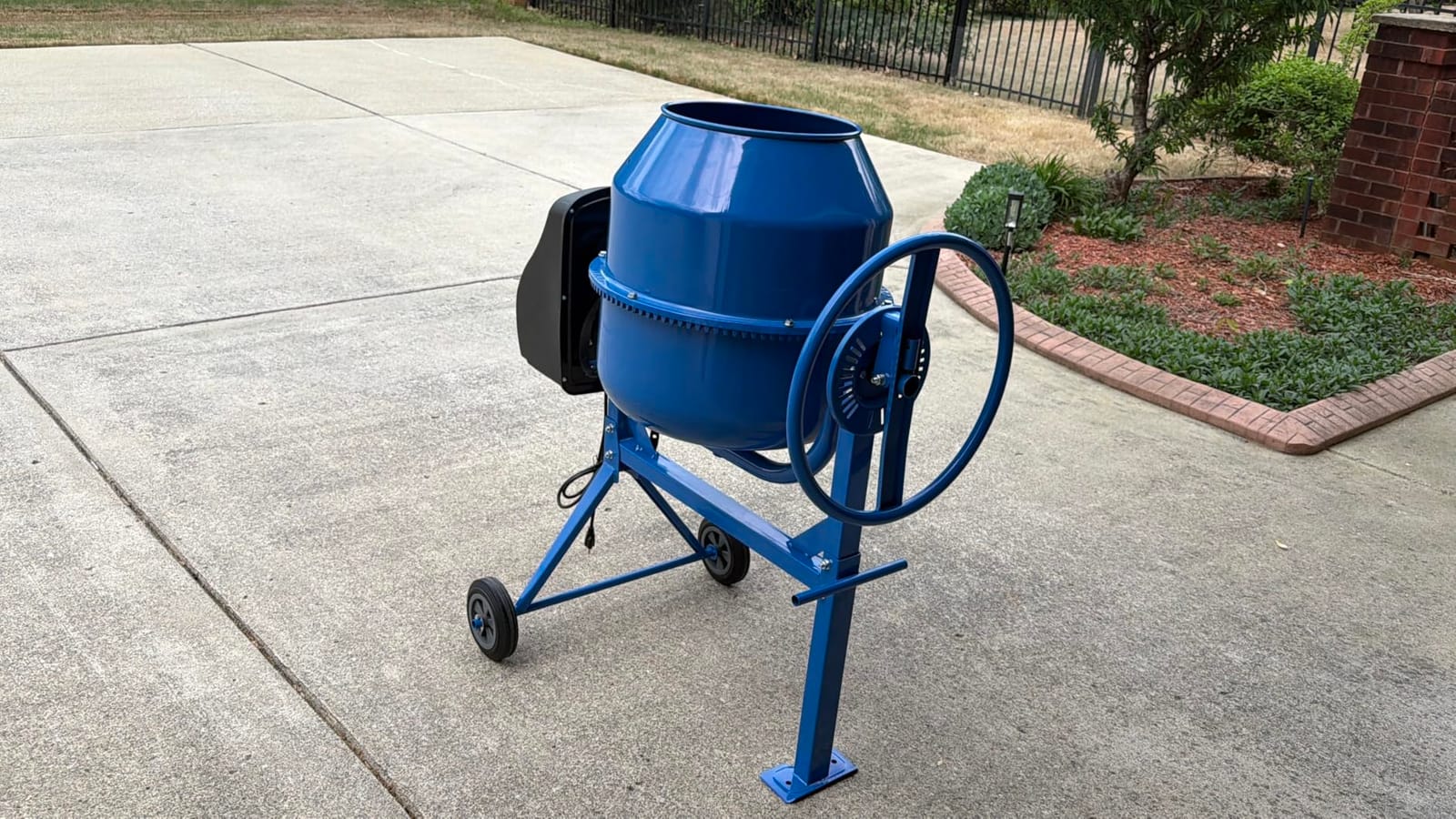 LDHTHOPI 4.3 Cu.Ft Portable Concrete Mixer, 450W (3/5HP) Heavy Duty Cement Mixing Machine with Wheels & Stand for Mortar, Stucco, Fodder - Industrial Mixer for Construction, Orange customer photo 2