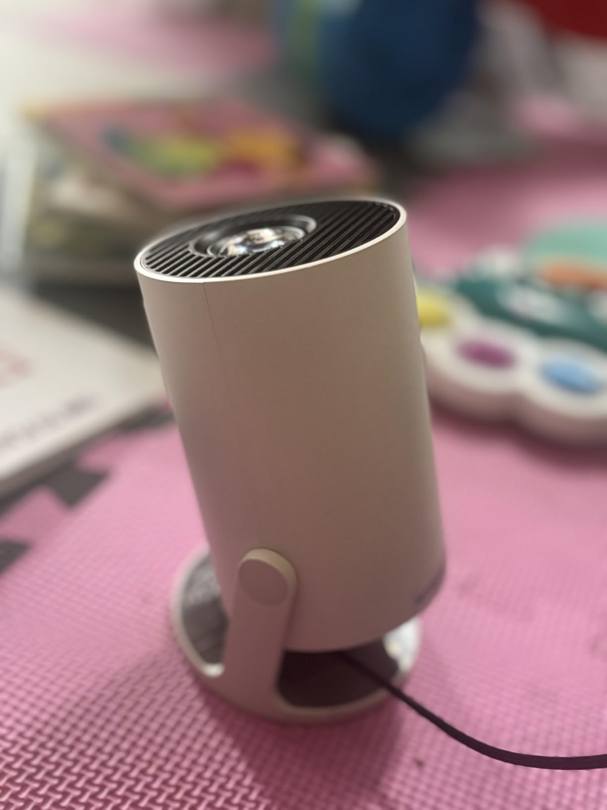 Mini Projector, Portable Projector with Wifi and Bluetooth, Built in Apps | Support 4K 1080P, 180° Rotation, Auto Keystone, Movie Projector Compatible With HDMI/USB/TV Stick/Smartphone/Laptop customer photo 1