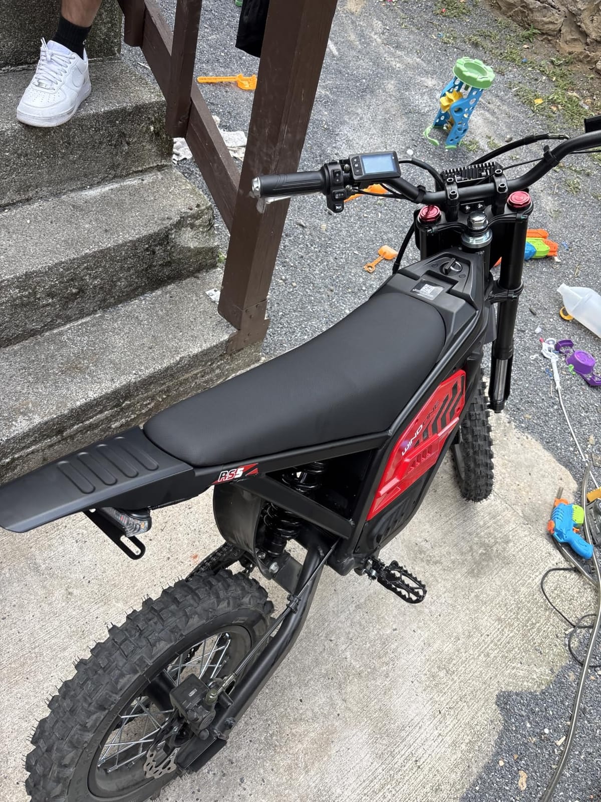 Windone RS5 Electric Dirt Bike for Teens & Adults (13+), Up to 37 MPH customer photo 1