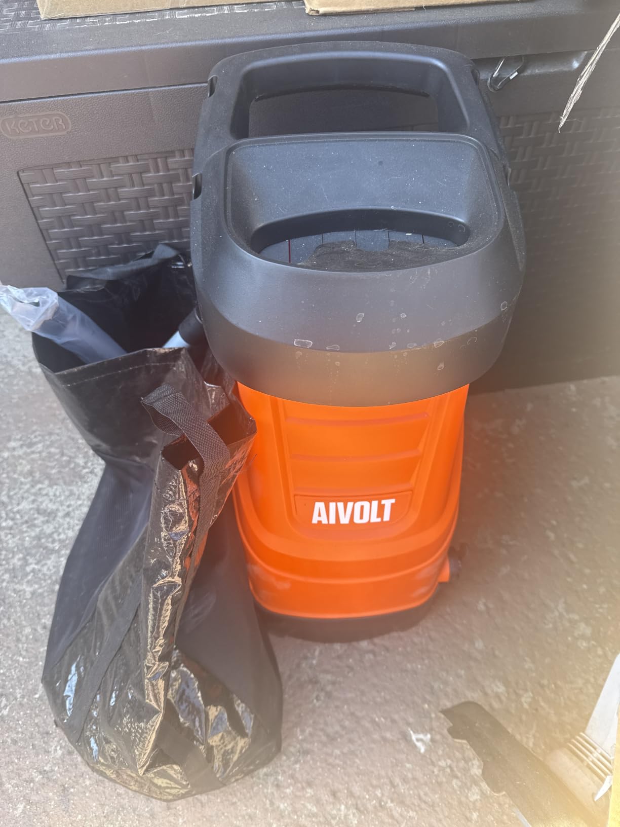 AIVOLT Electric Wood Chipper, 15-Amp Chipper Shredder | 1.8