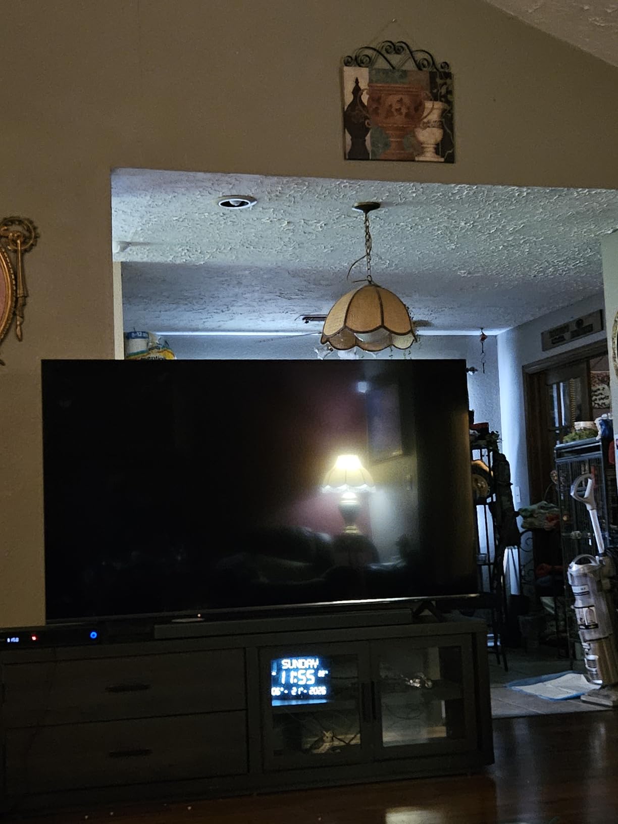 75-Inch Class QNED AI QNED75B Series Mini LED 4K Smart TV w/HDR10, AI Super Upscaling 4K, Filmmaker Mode, Wow Orchestra, Compatible with Alexa (75QNED75BUA, 2026) customer photo 2