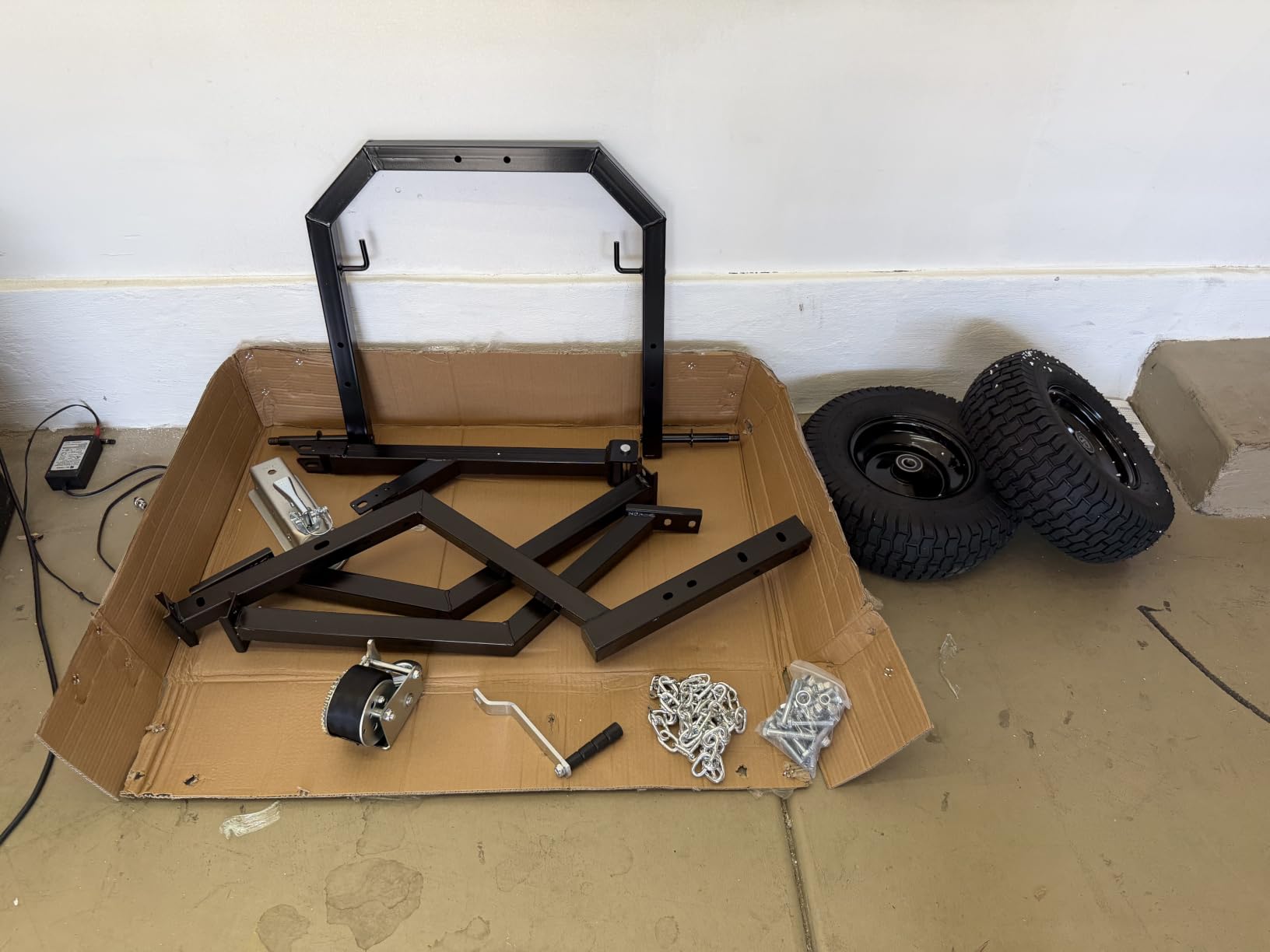 ATV Log Skidding Arch, 2000 lbs Capacity Log Holder Set, Heavy-Duty Log Skidder for ATV with 16” Pneumatic Tires & Manual Winch, Log Hauler for Farm & Forestry (Black, 2000lbs Capacity) customer photo 2