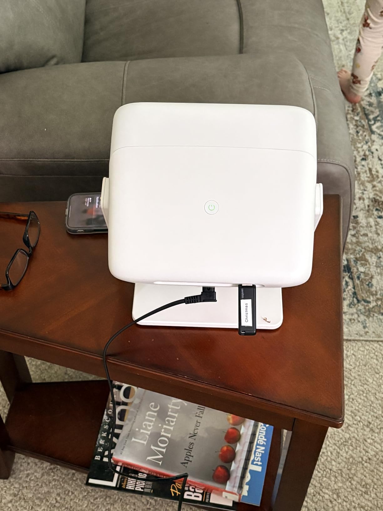 Outdoor-Projector-4K [4500 Brightness/One-Click Official App Downloads/Live TV/65W Dolby] with WiFi and Bluetooth, Auto Focus, All-in-One Streaming Proyector, GO2 White Short Throw Projector customer photo 2
