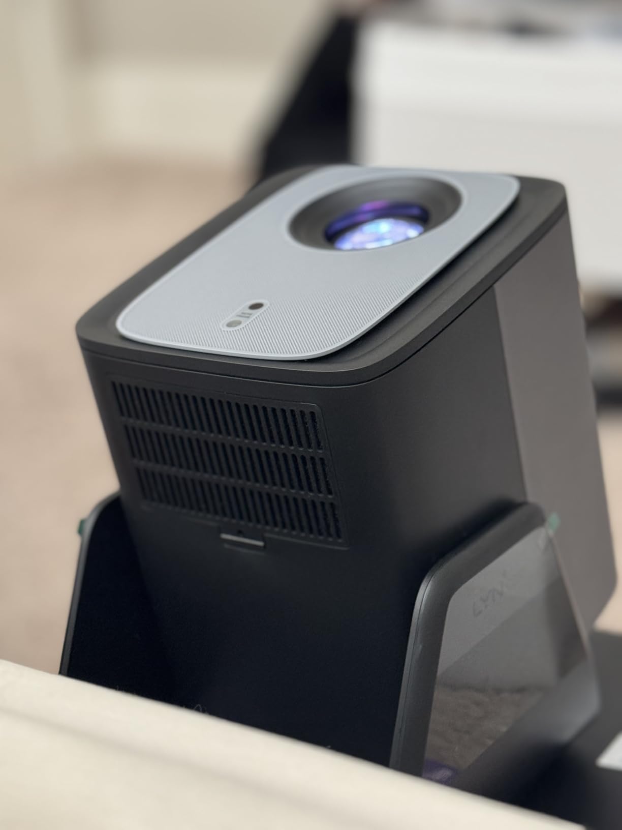 2000 ANSI Google TV-Licensed Projector, 4K/8K Input Support, Dual 36W Dolby | Native 1080P Projector with WiFi and Bluetooth, Voice Remote, AI Auto Focus, 125% sRGB, HDR10, 90° Stand, 200