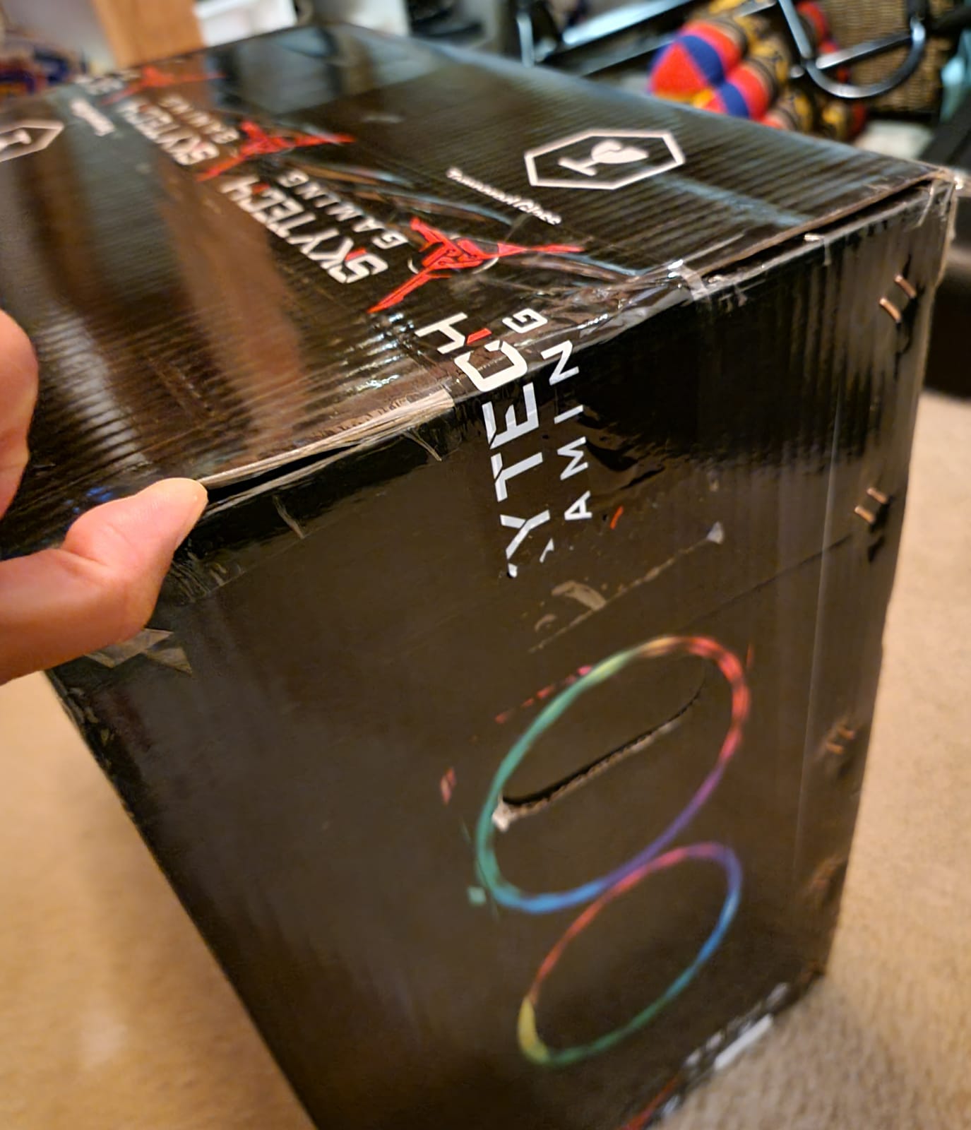 Skytech Gaming Crystal Gaming PC, Ryzen 5 8400F, RTX 5060 customer photo 1