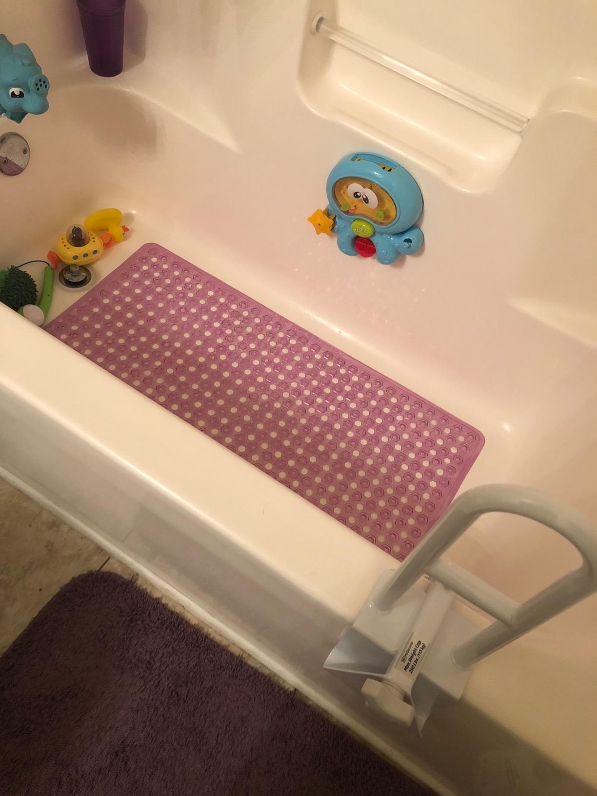 Medline Bathtub Safety Grab Bar, Handle Clamps on to Side of Bathtub Shower, Medical Tub Rail for Bathrooms is Great Elderly or After Surgery customer photo 2