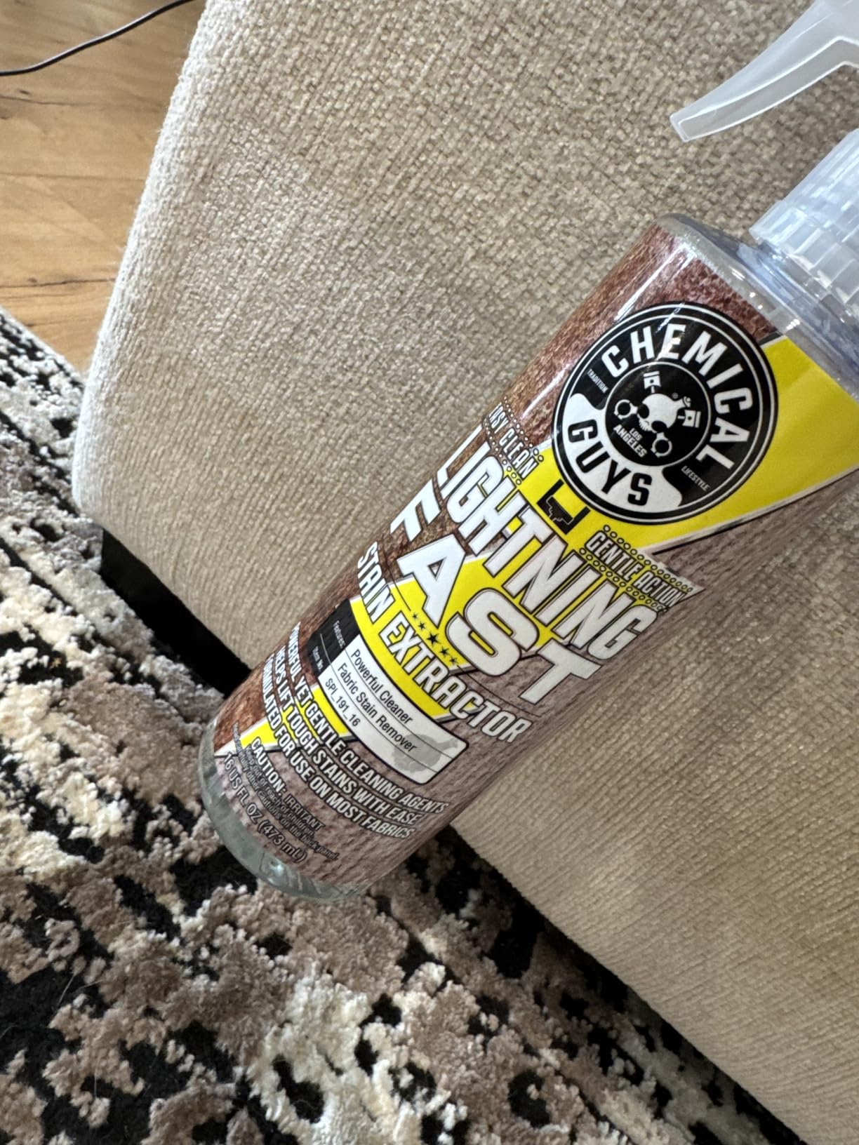 Chemical Guys, Lightning Fast Carpet & Upholstery Stain Extractor, 16 oz customer photo 2